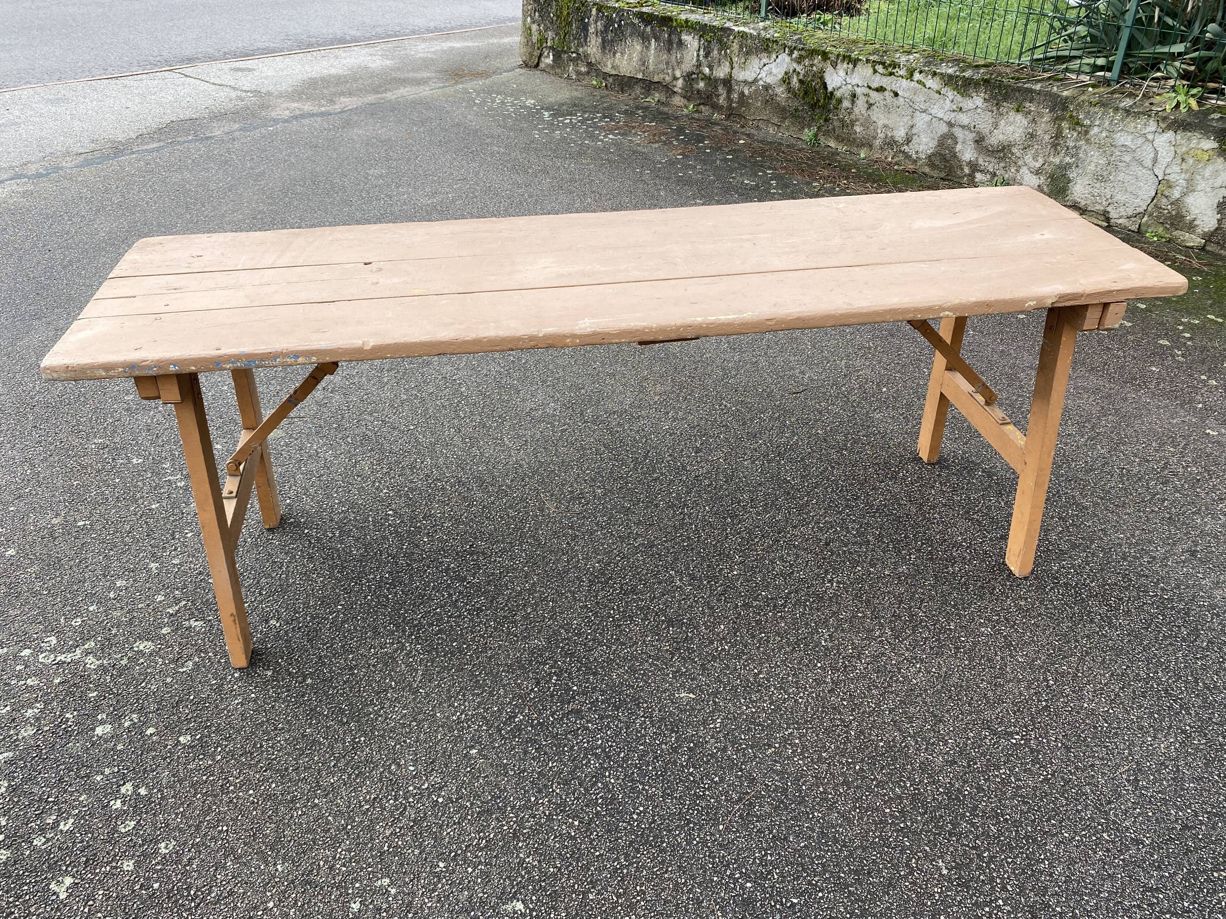 Painted folding brasserie table