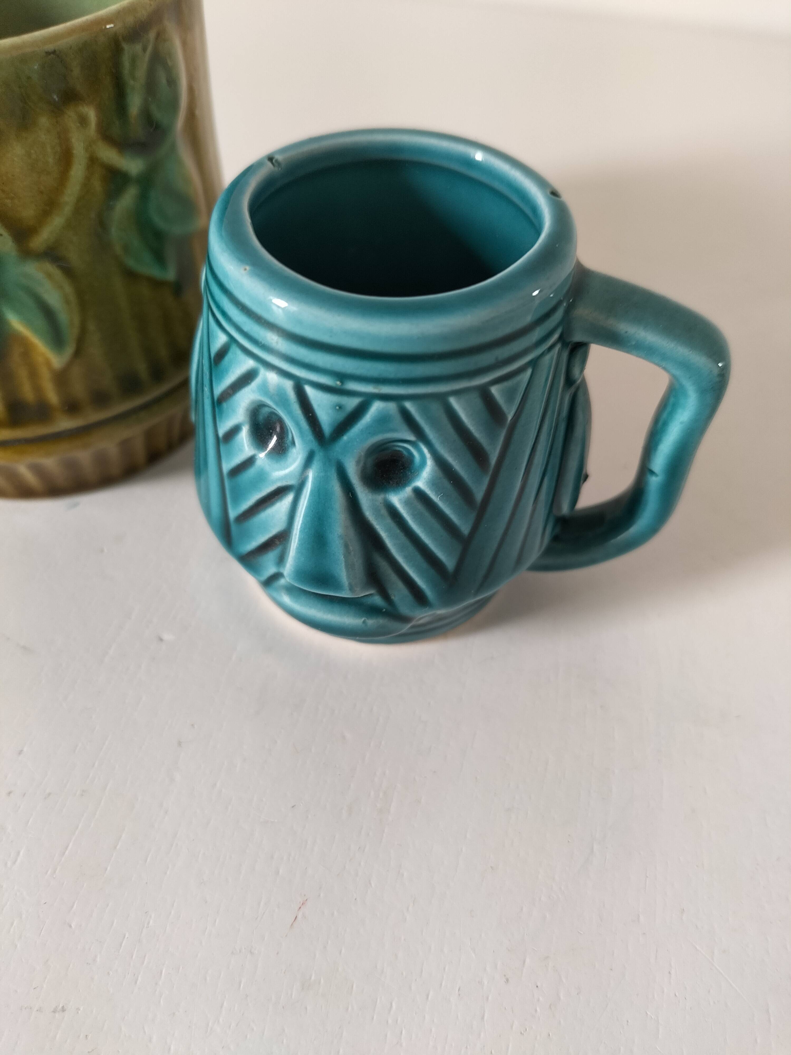 Vintage barbotine cup duo