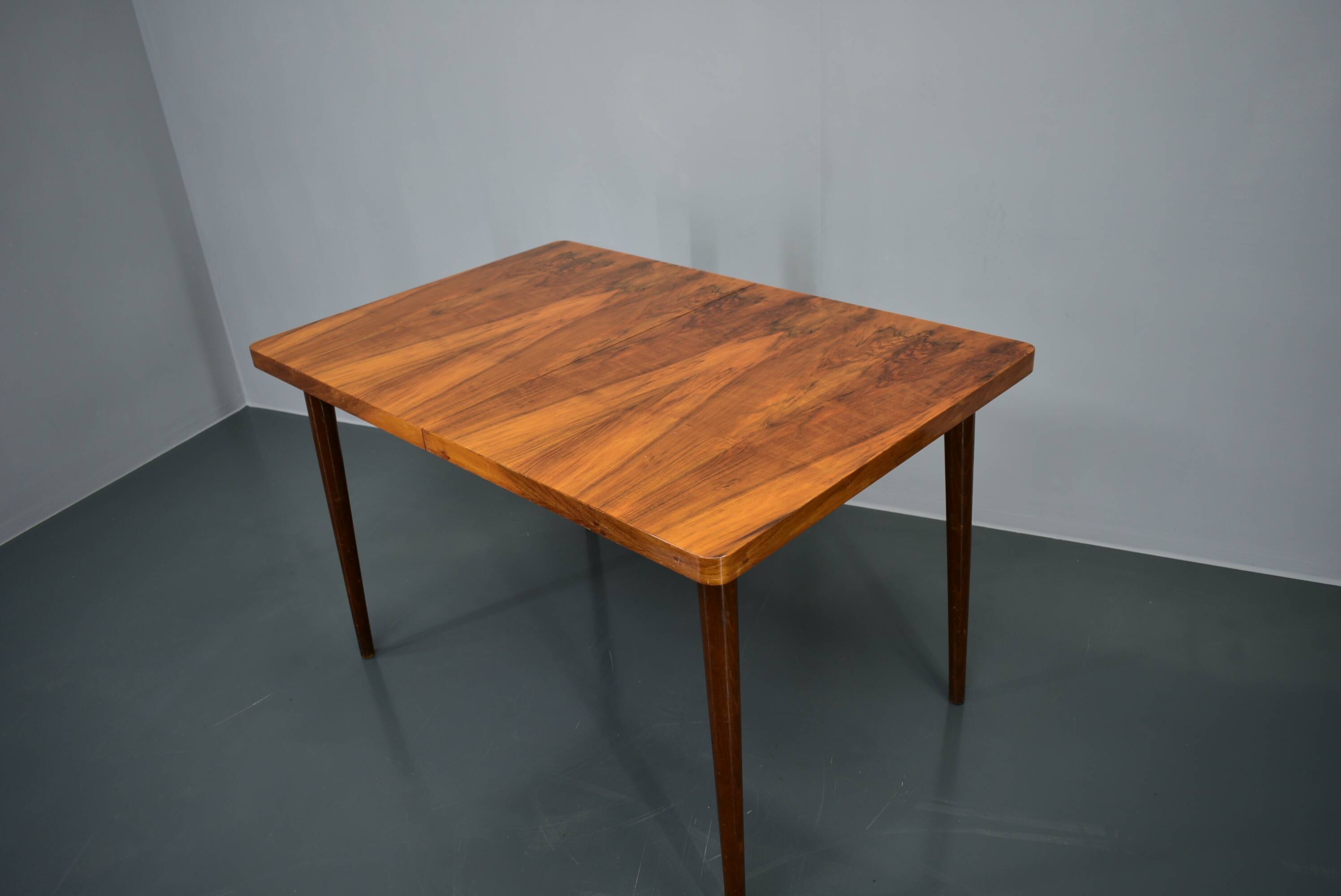1960s Antonin Šuman Extendable Dining Table in Walnut, Czechoslovakia