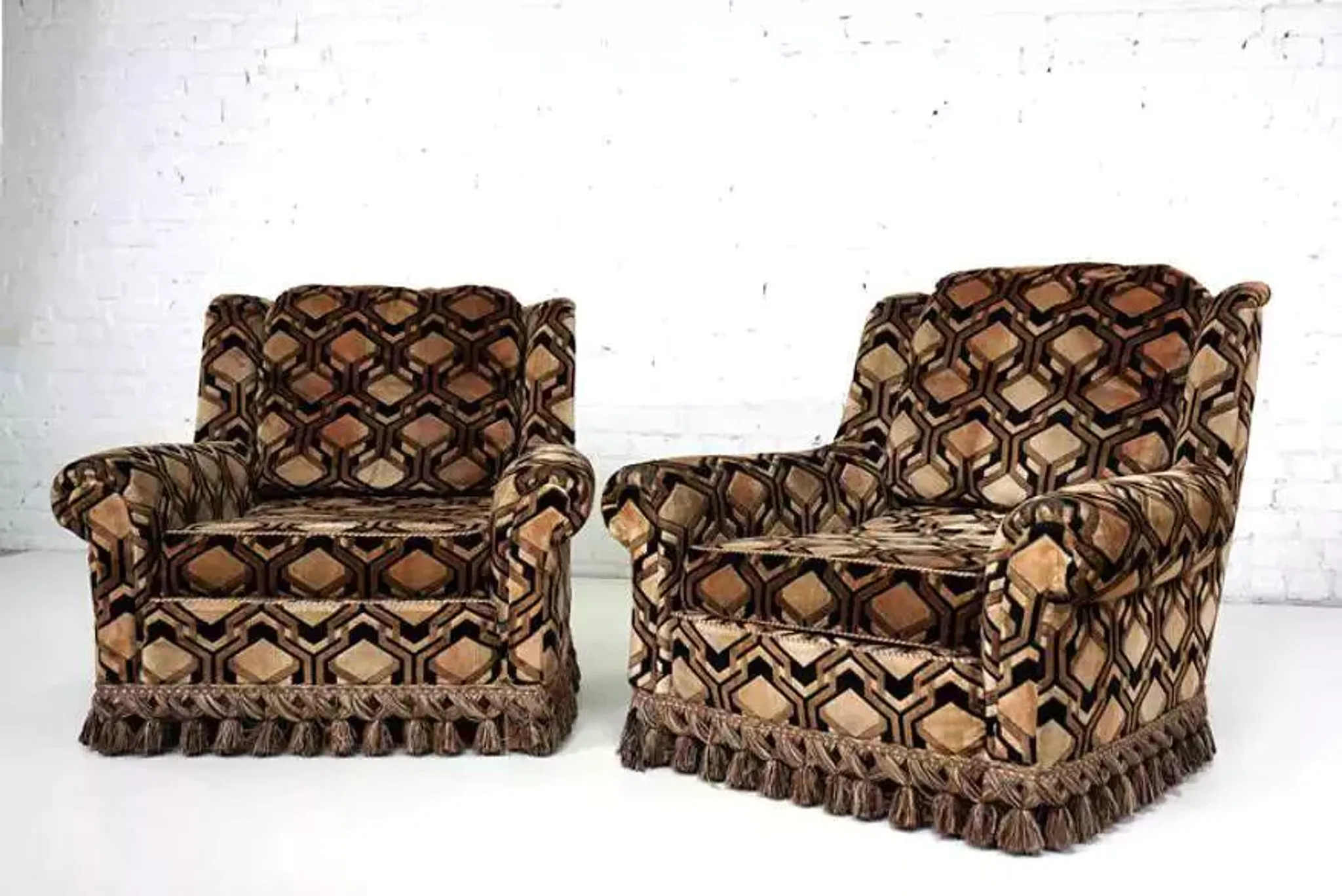 Set of 2 fabric armchairs