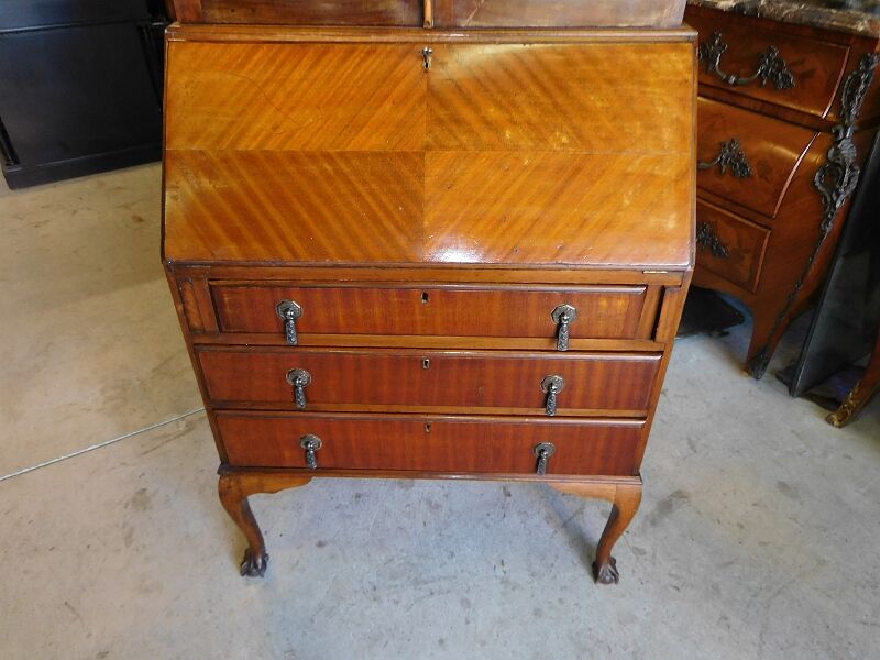 Bureau secretaire vitrine pieds griffes