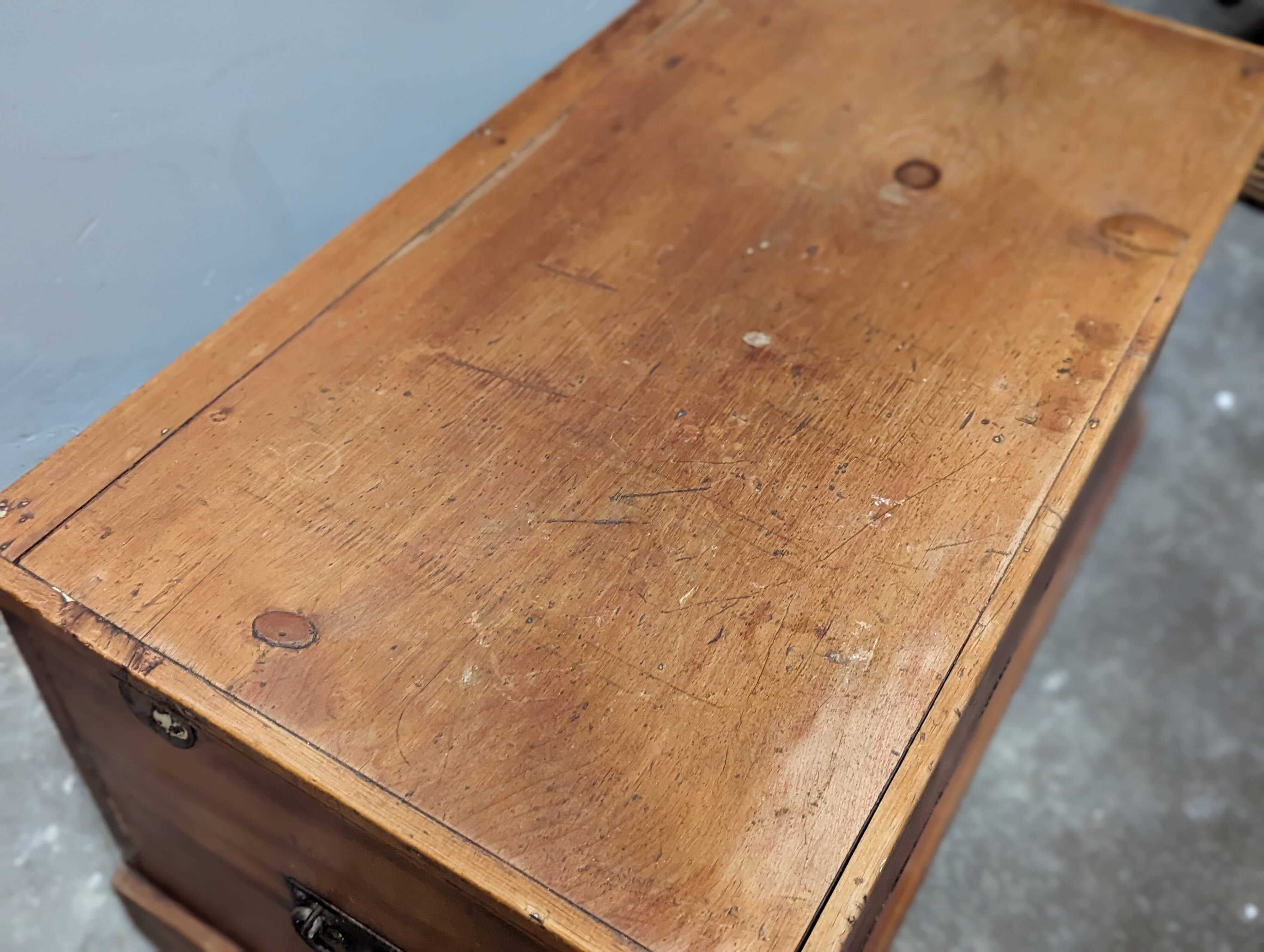 Pine chest