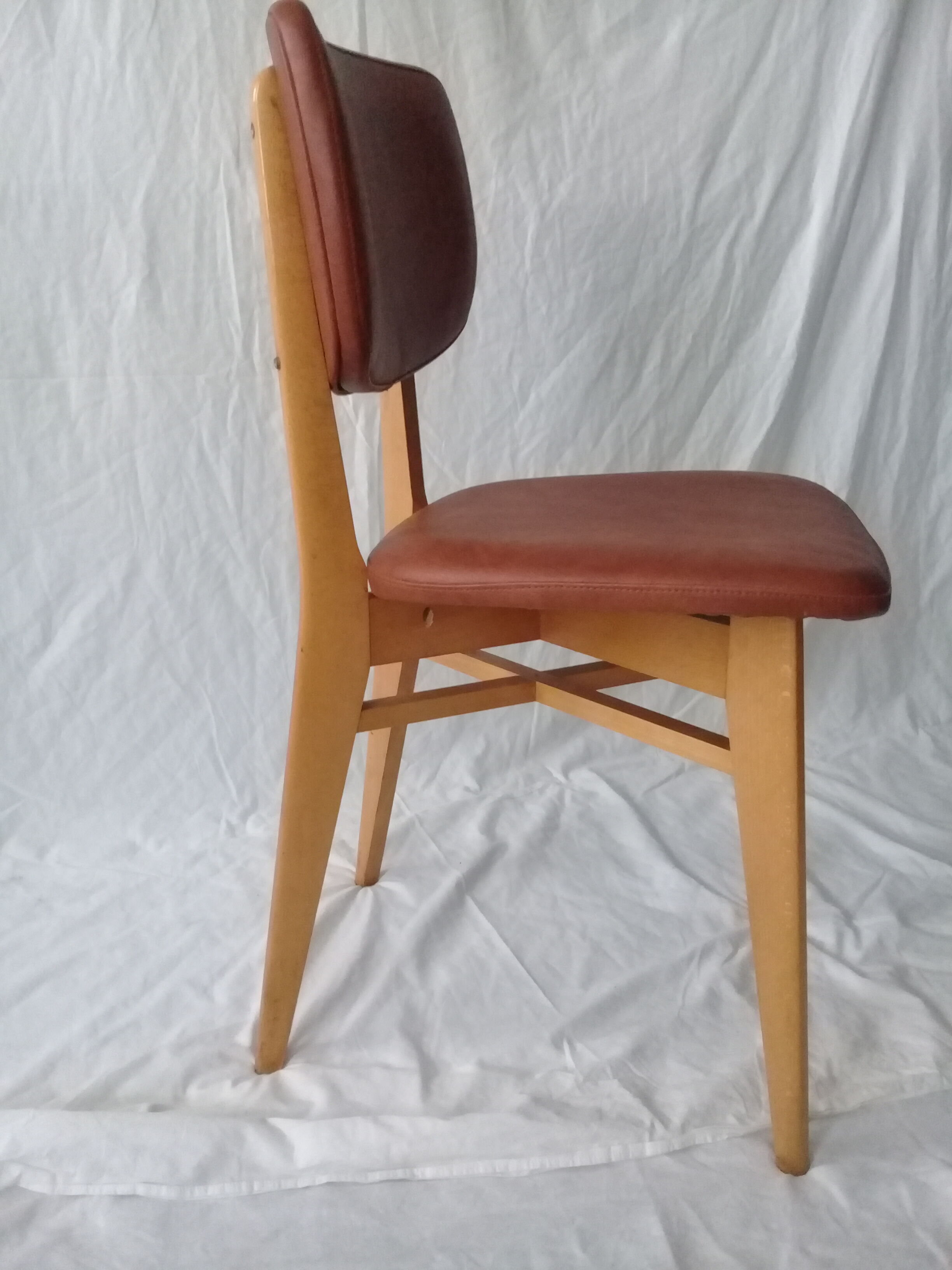 Suite of 6 vintage chairs