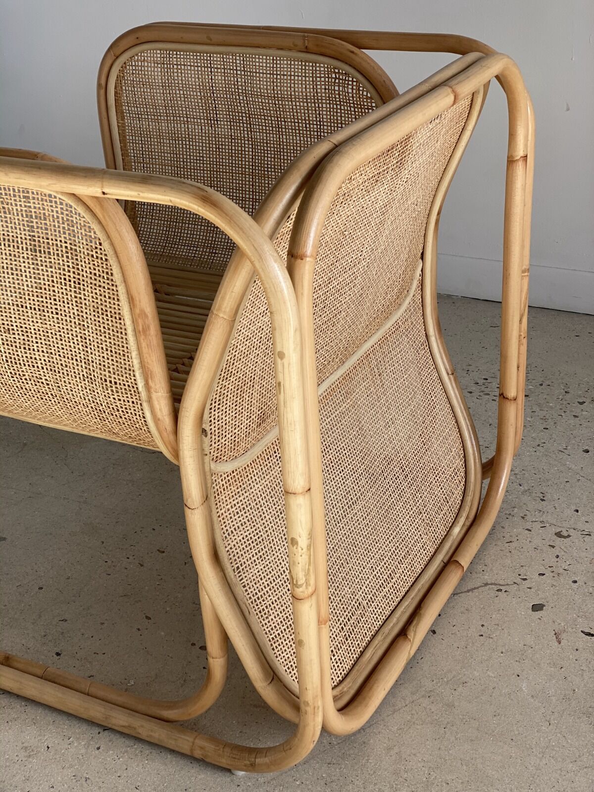 U-shaped armrest rattan armchair, grid canning