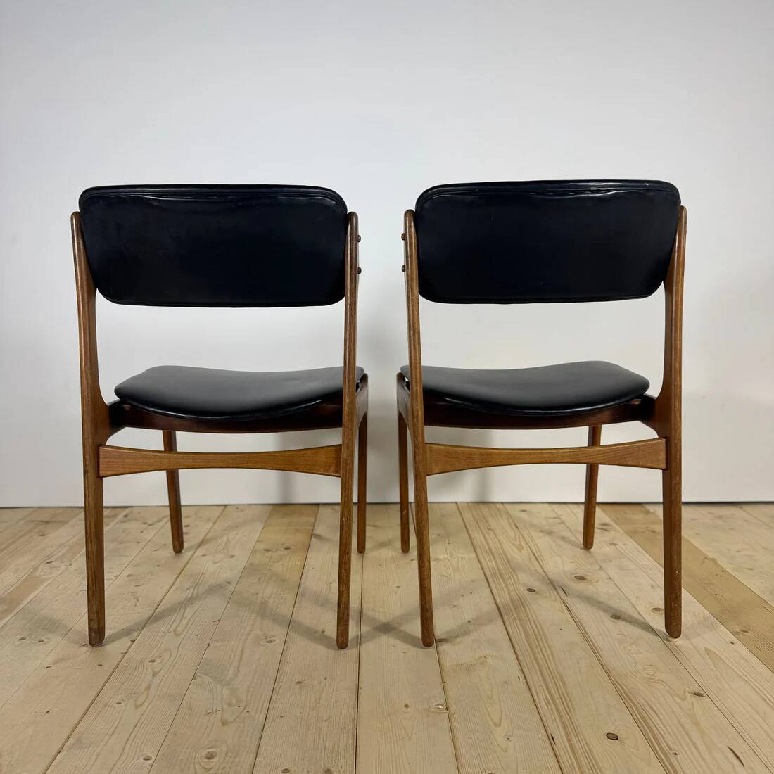 Set of 4 chairs, model no. 49, in rosewood – Erik Buch, Denmark, 1960s