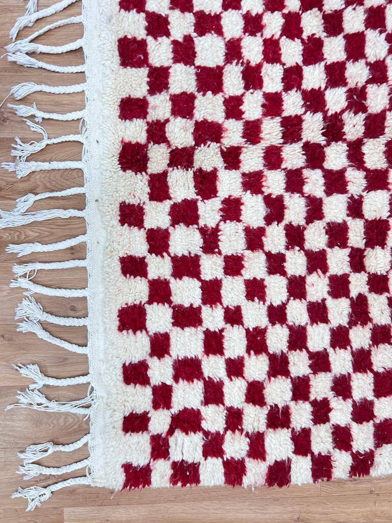 Moroccan rug in pure wool 3 x 2 m