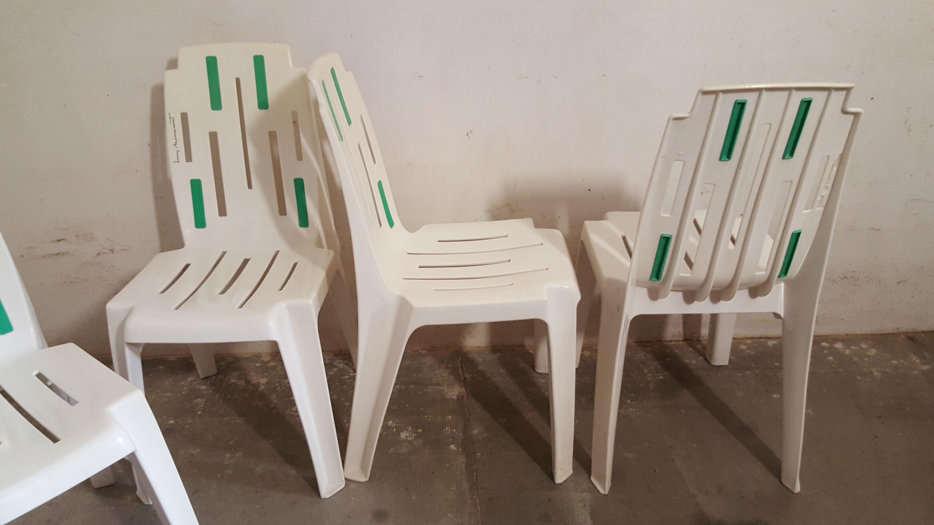 Chaises "Henry Massonnet" par Pierre Paulin
