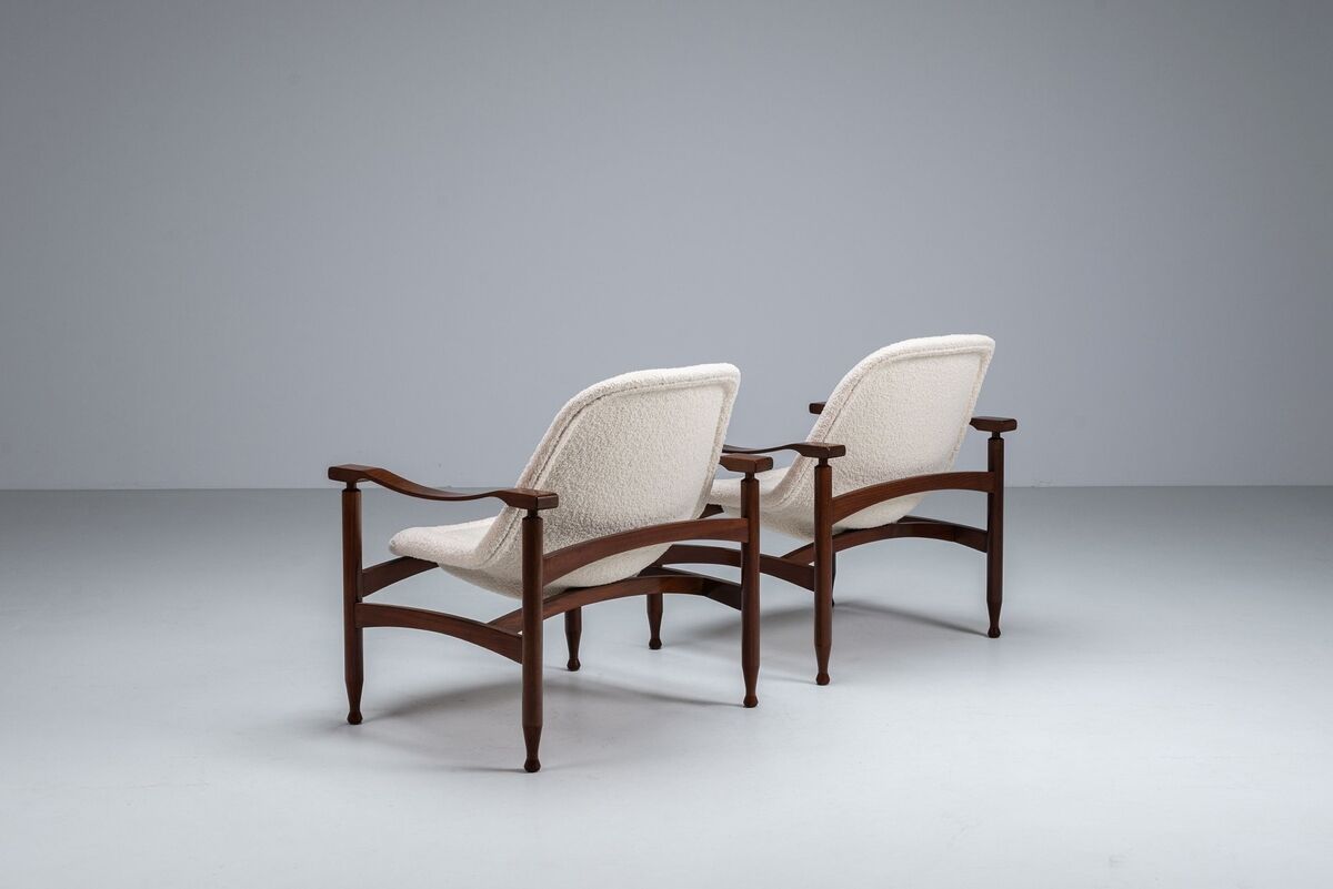 Pair of “Tiki” lounge chairs in teak and bouclé Busnelli Italy 1960