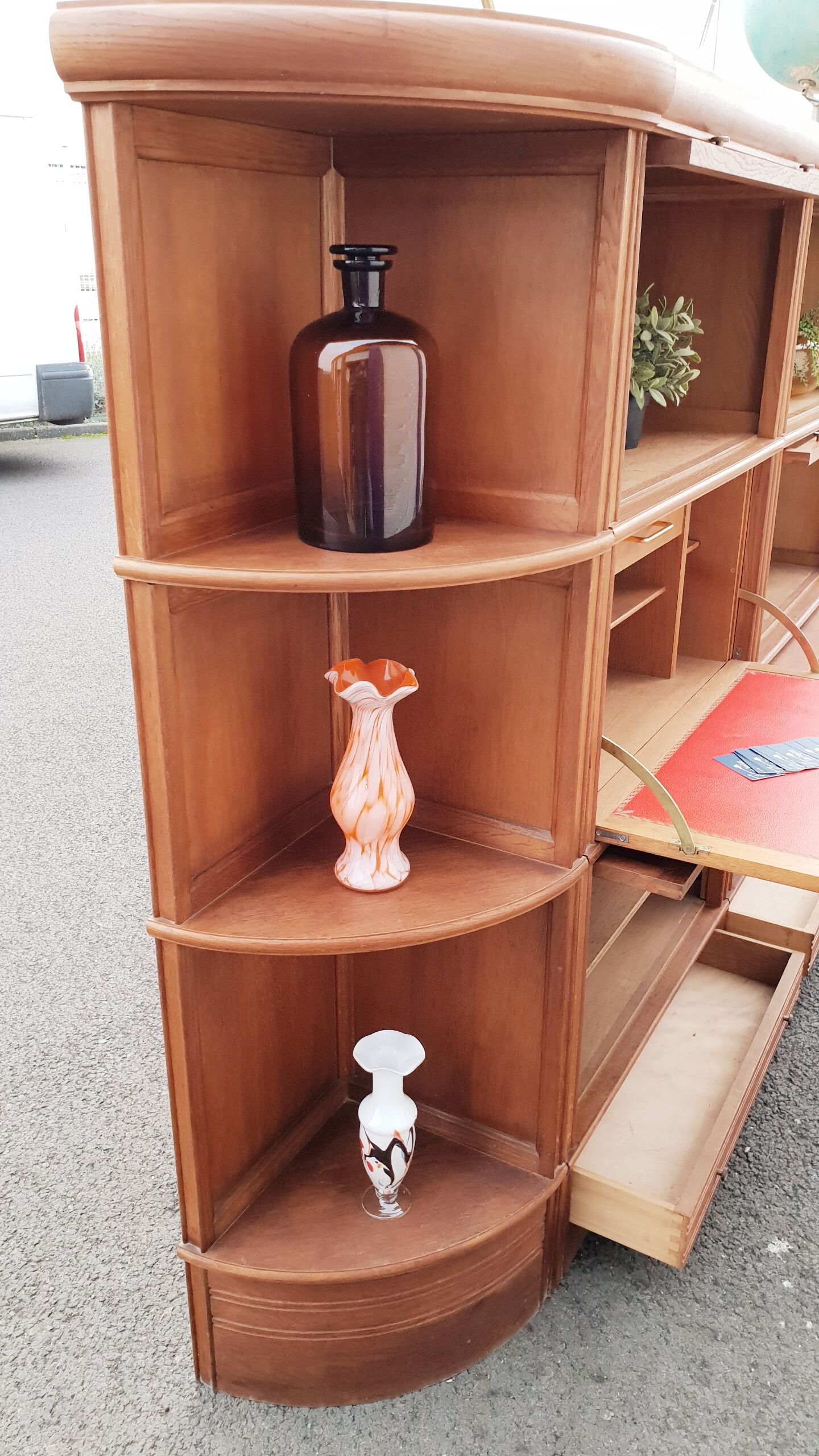 Vintage notary library