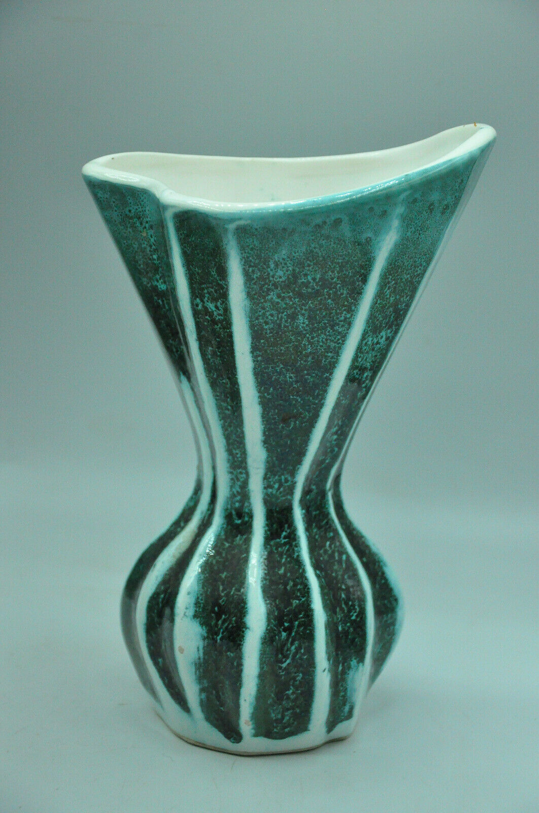 Vase signé Pierrot