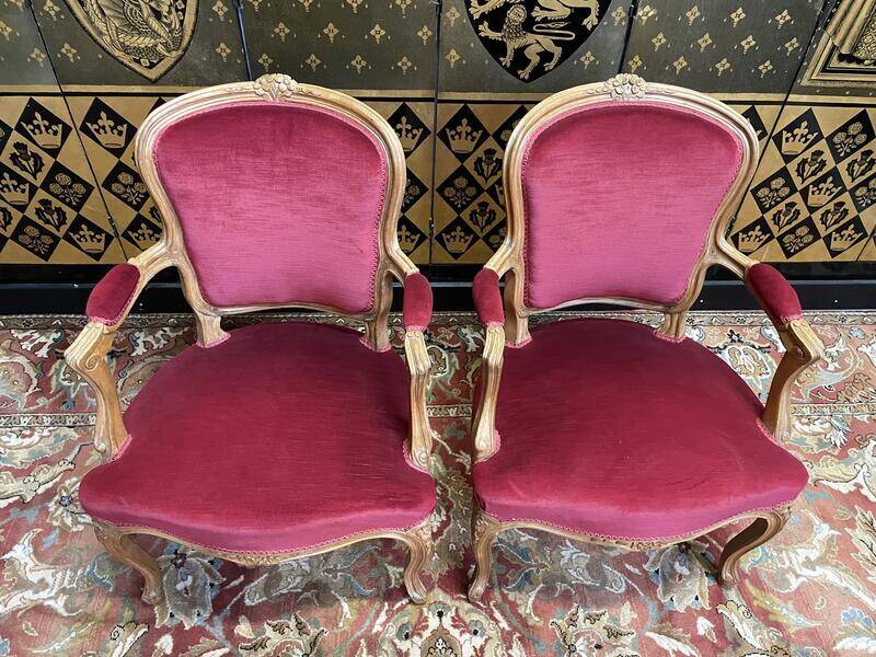 Pair of Louis XV style cabriolet armchairs in red velvet