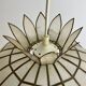 Suspension vintage en nacre et laiton
