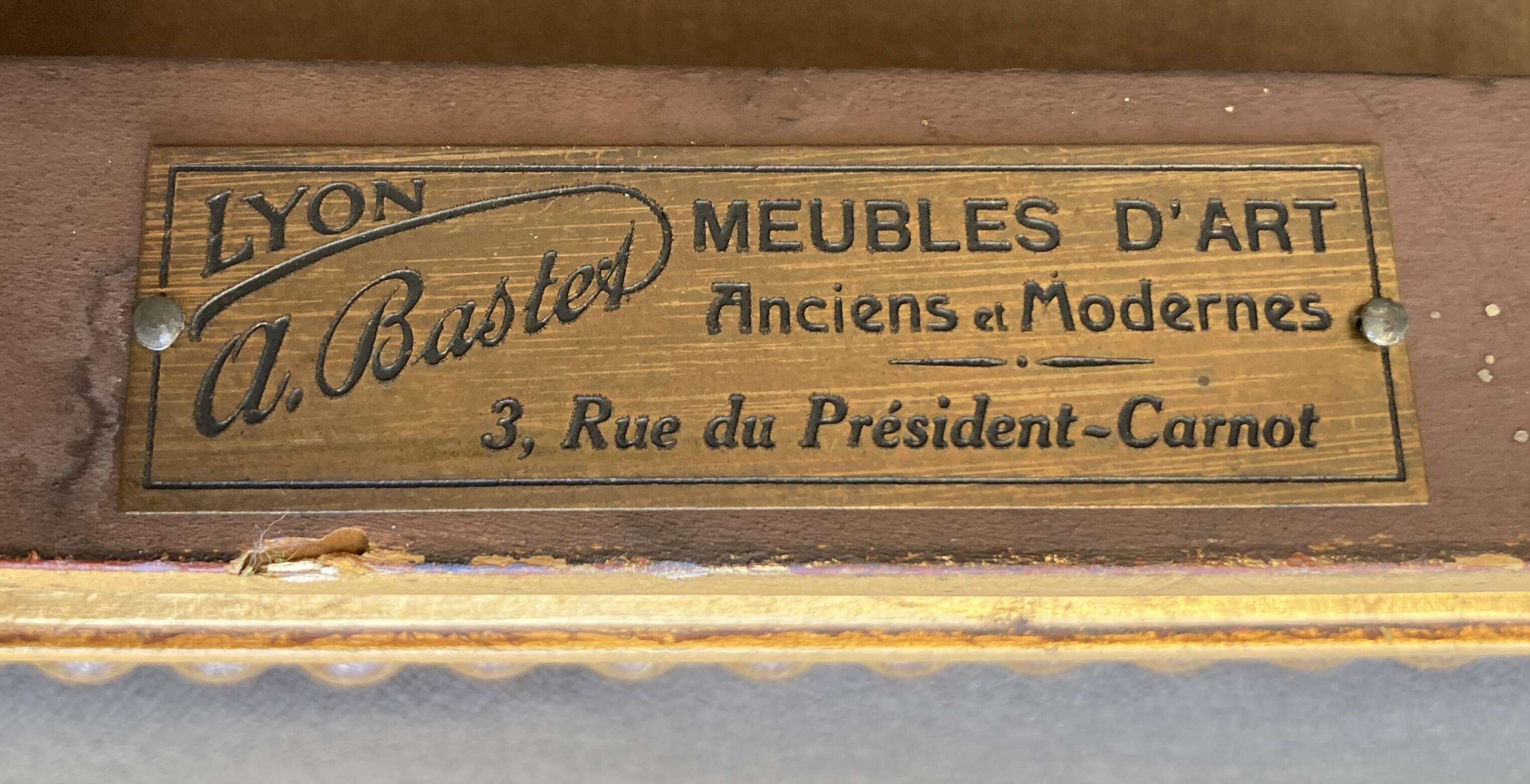 Duo de fauteuils anciens  à oreilles - style Louis XVI - A. Bastet