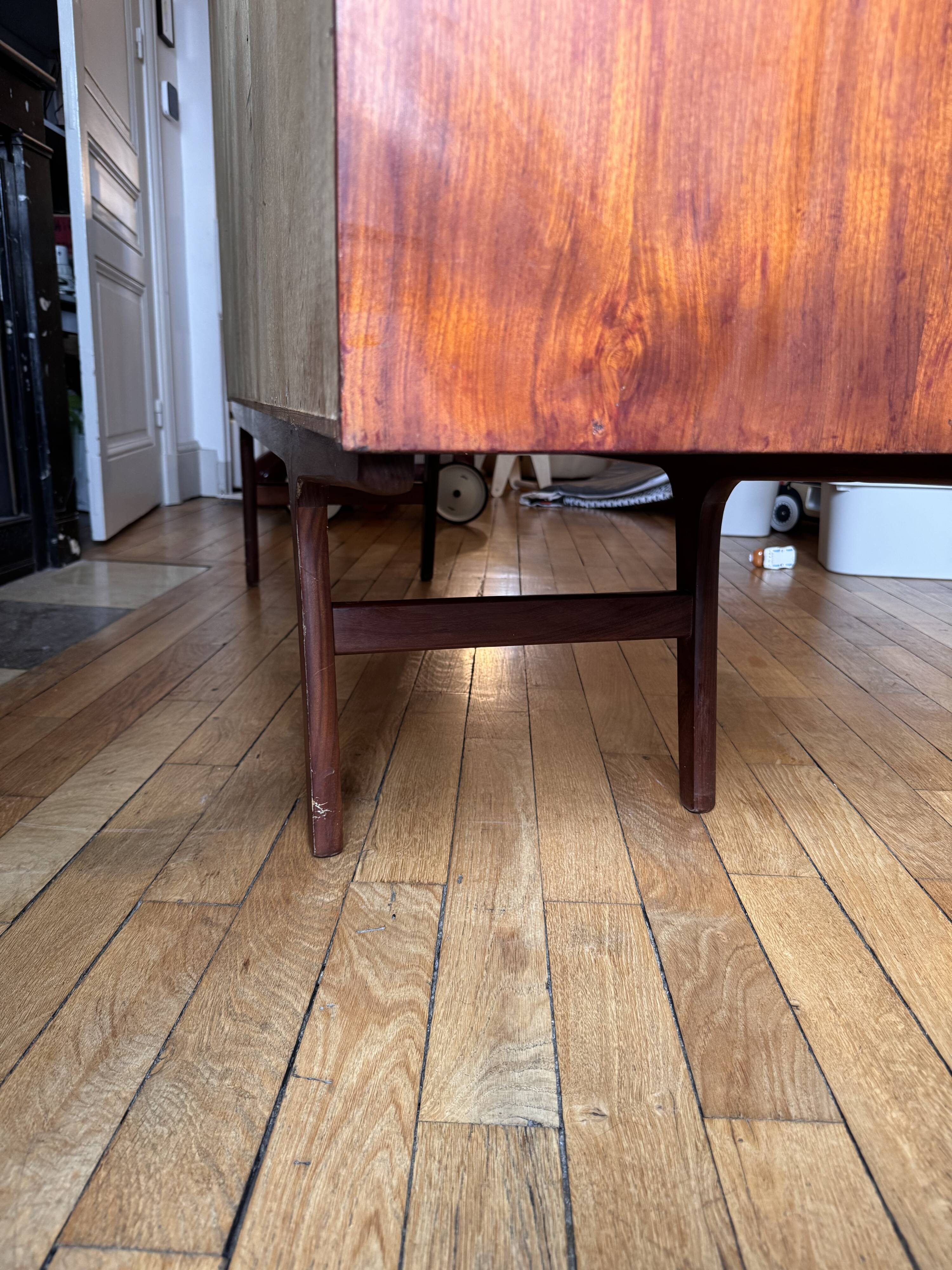 Buffet haut vintage en teck – Design scandinave