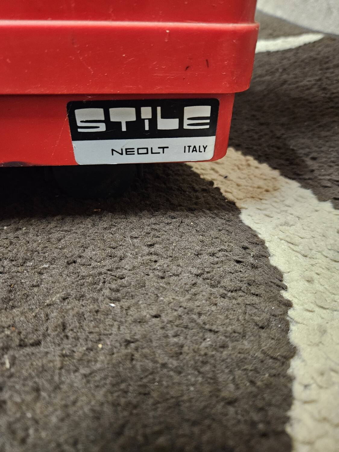 Servant 1960 Stile Neolt Giovanni Pelis