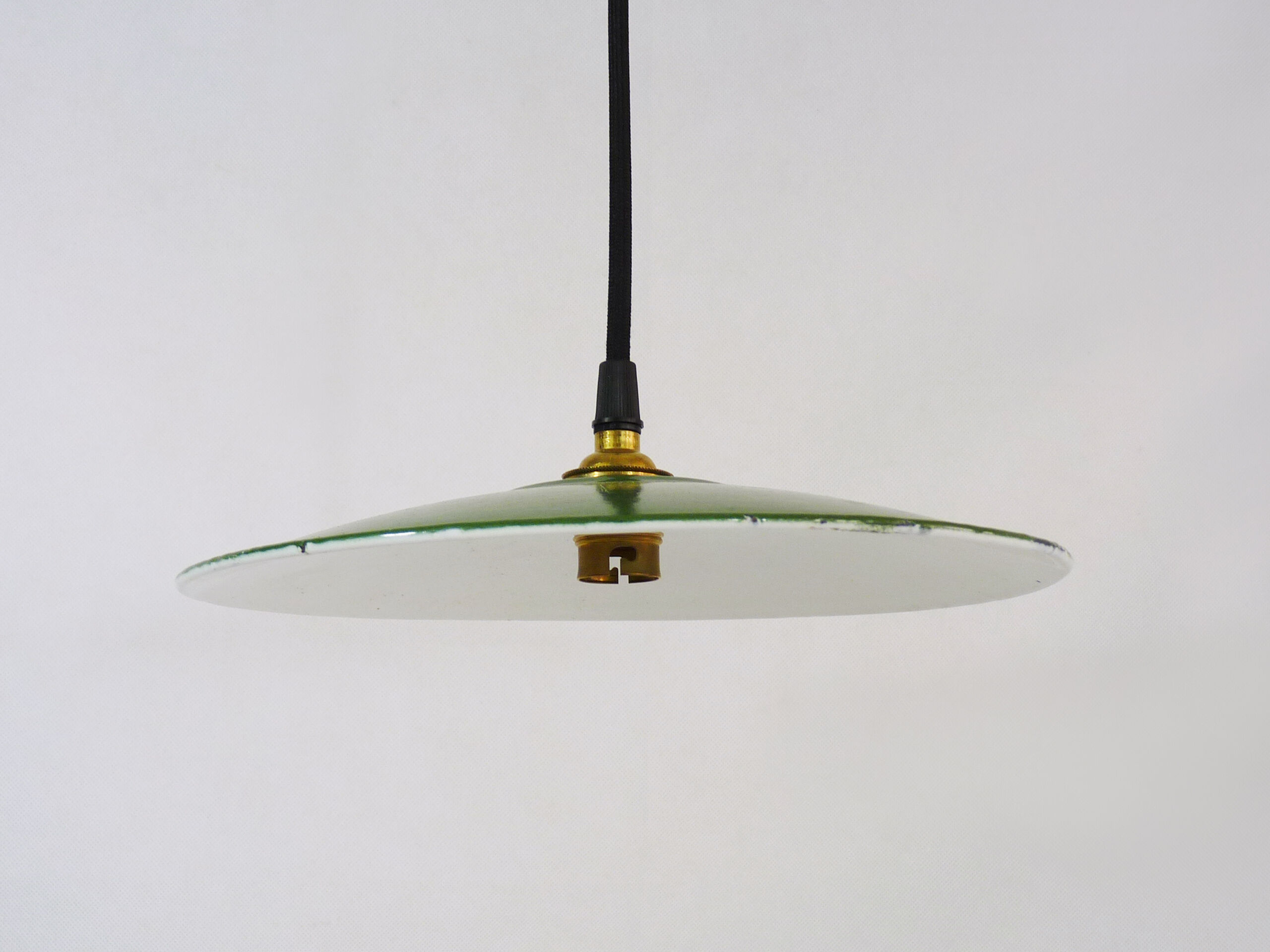 Suspension enamelled sheet plate old green plate, industrial. Year 50