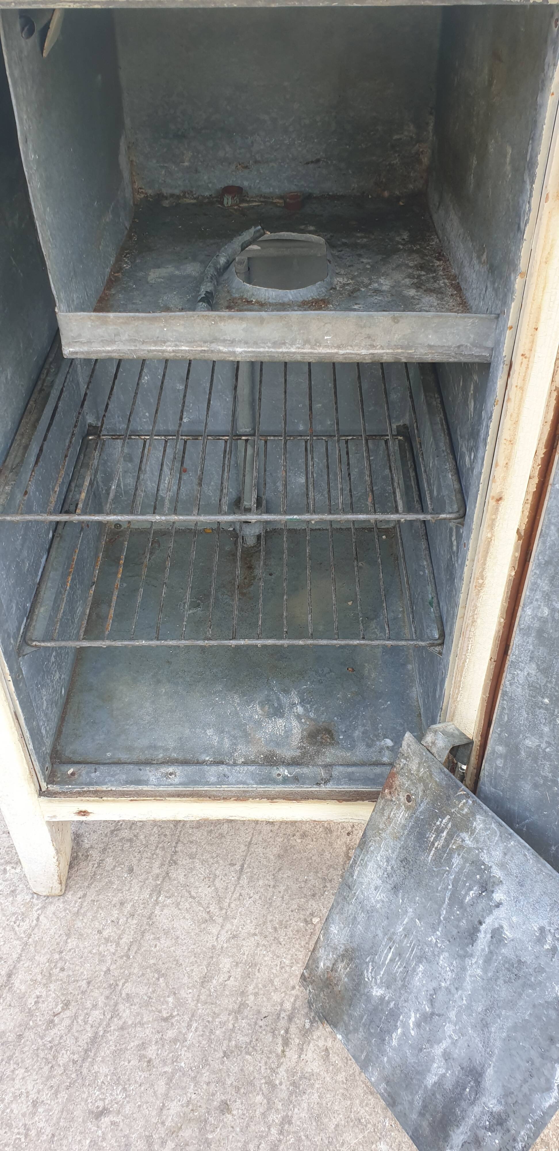 Old icebox