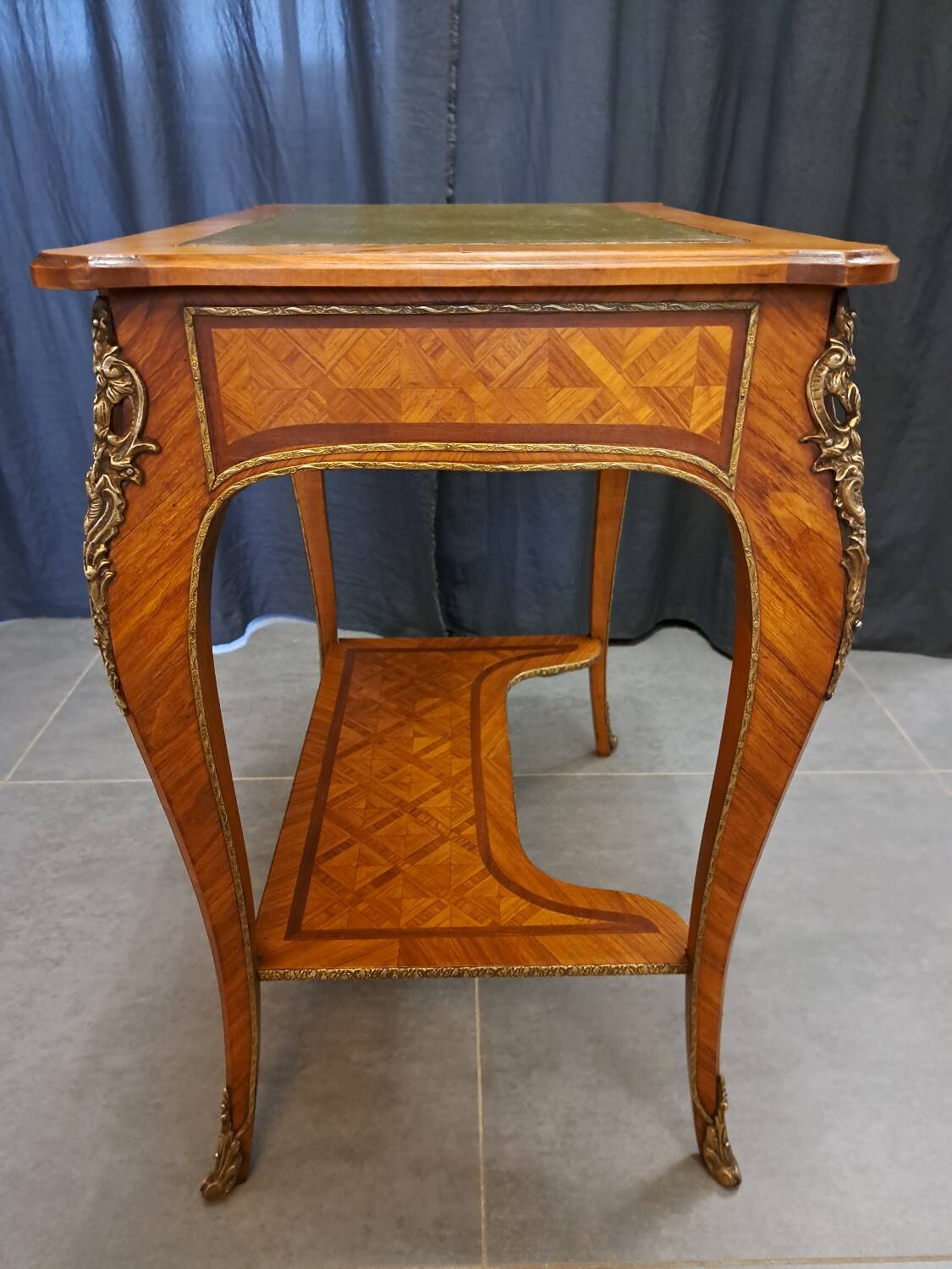 Louis XV style living room table in marquetry