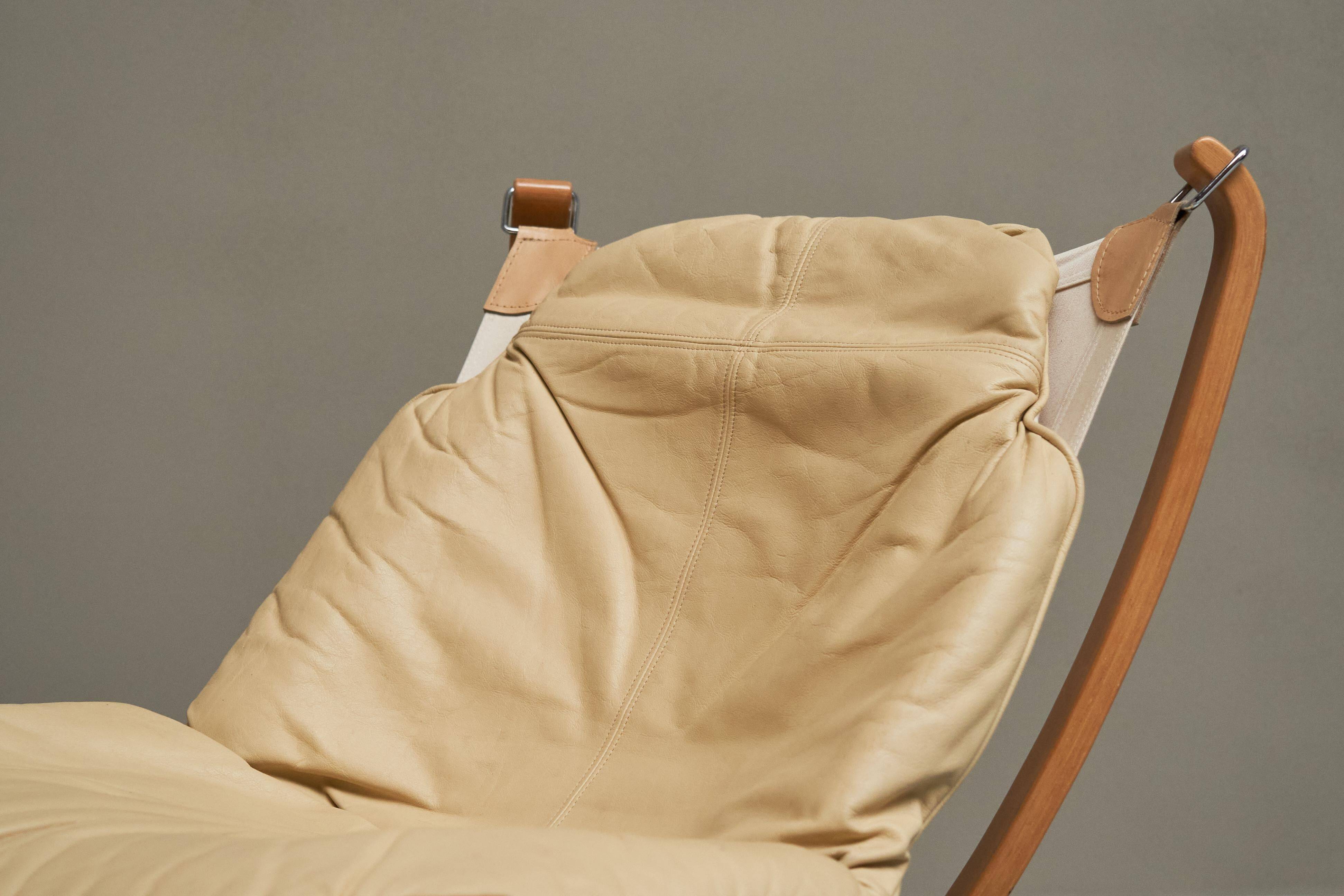 Pair of Sigurd Ressell Falcon Lounge Chairs leather, canvas, birch, 1970s