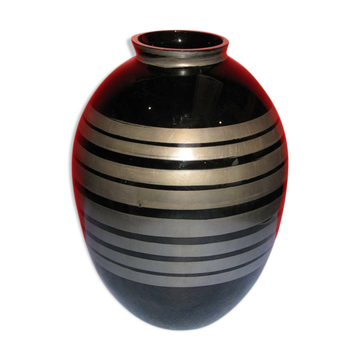 Painted ovoid vase from the 1930s