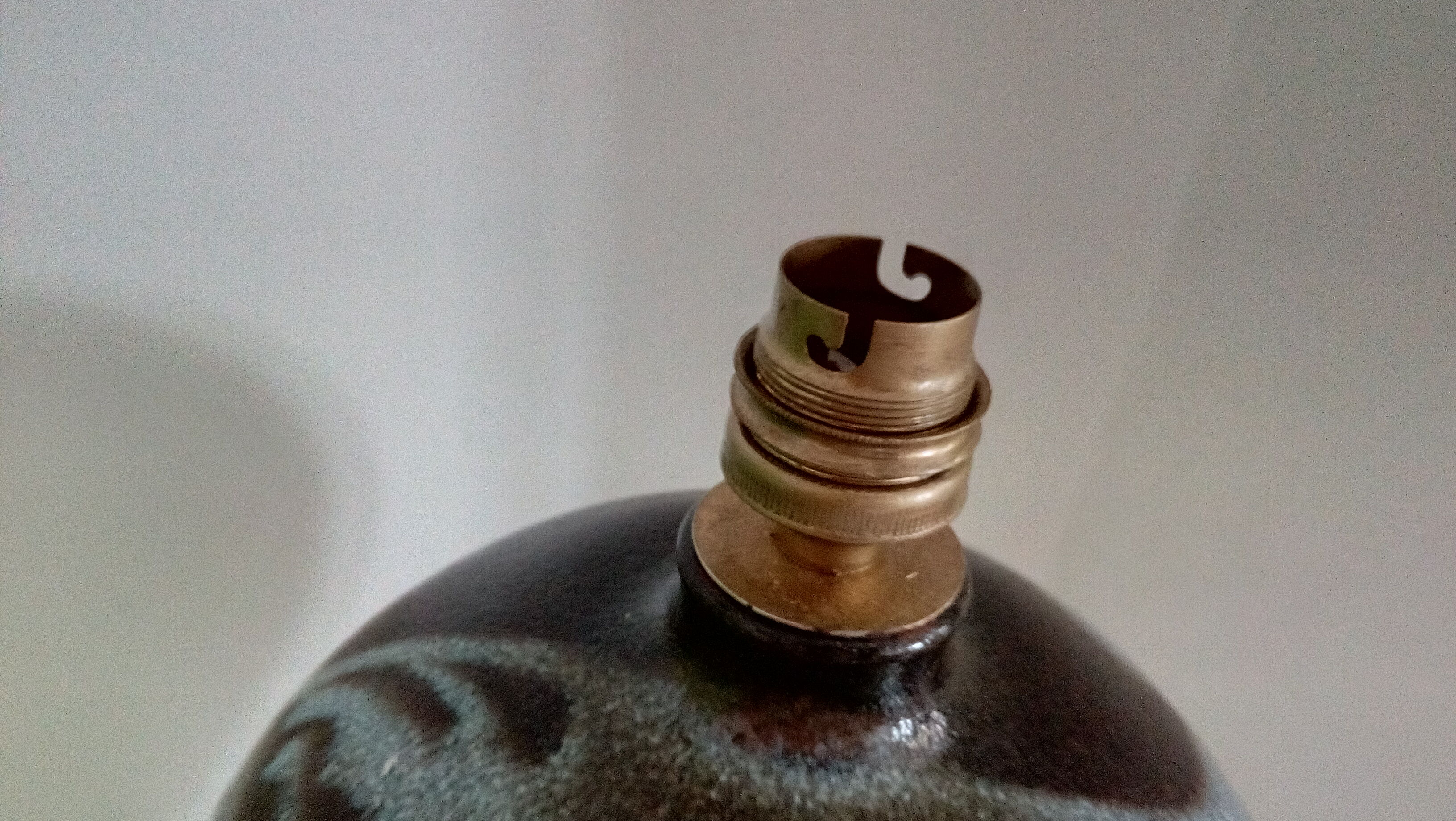 Enamelled stoneware lamp foot