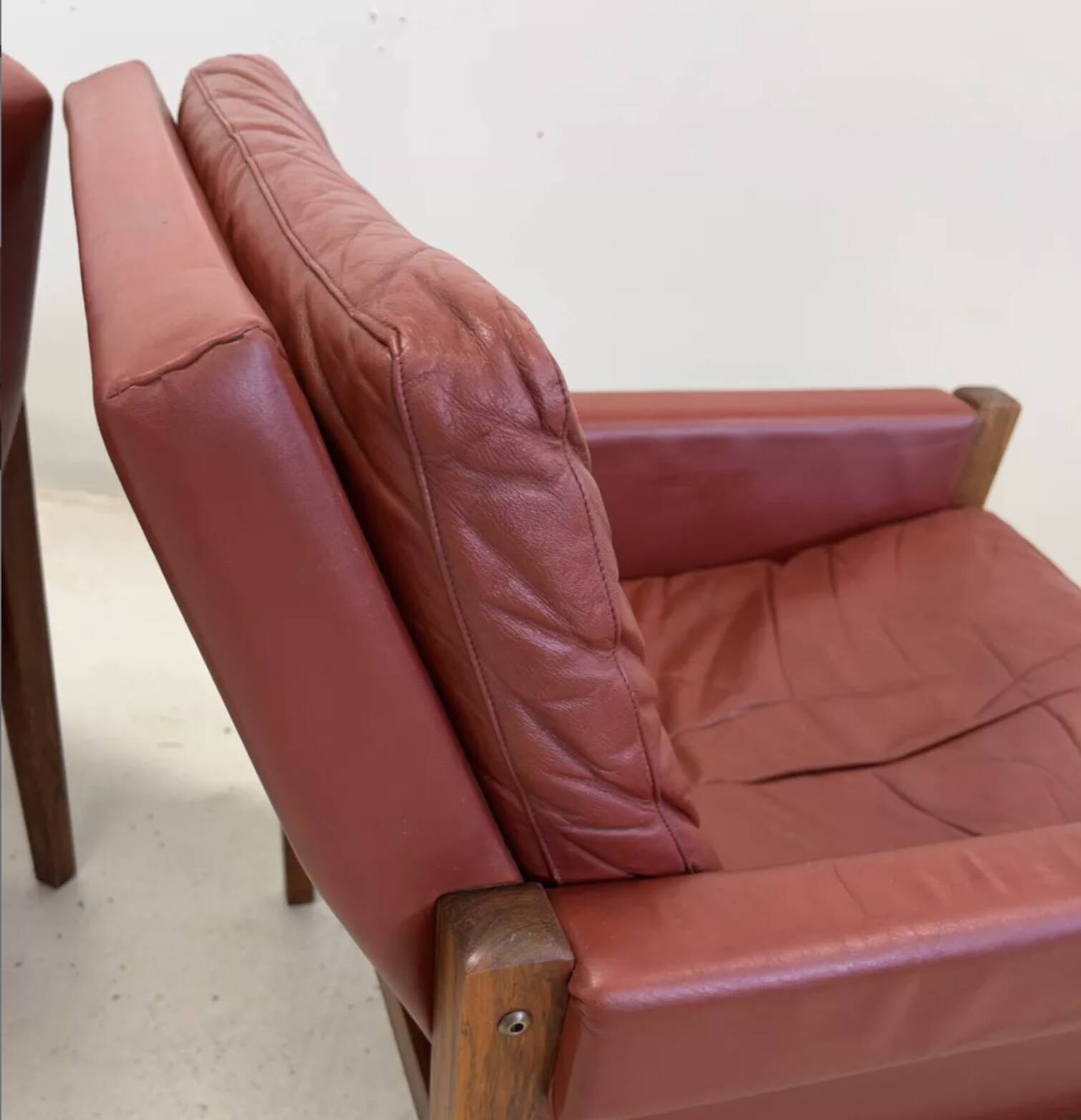 Vintage Danish Lounge Chairs In Rosewood And Leather. 1960s. 5