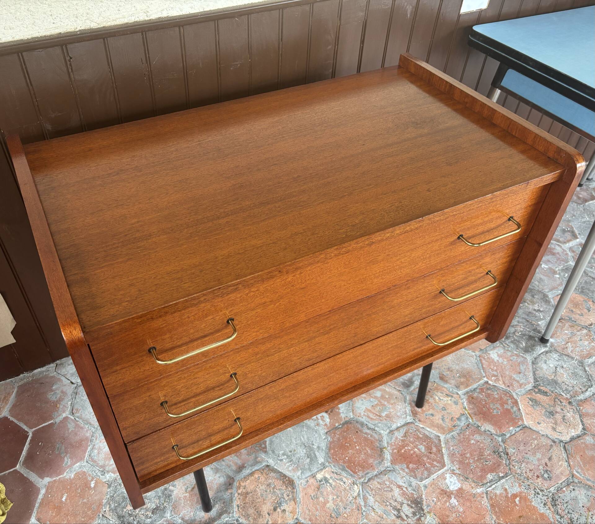 Teak chest of drawers