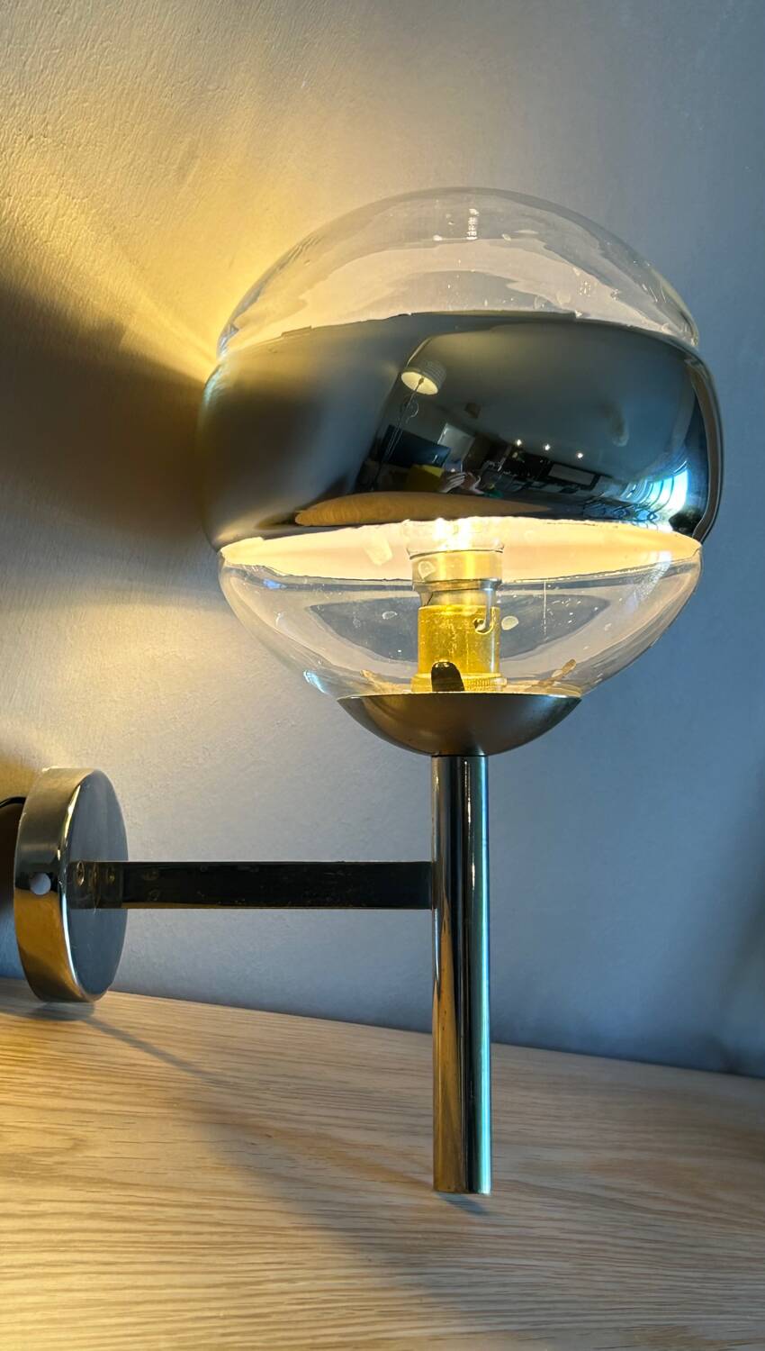 Vintage ball wall lamp