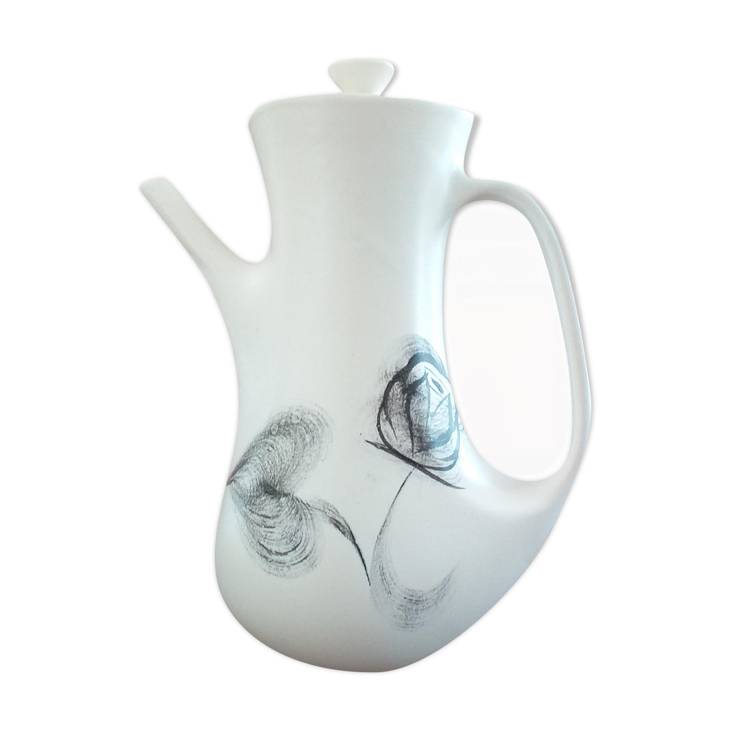 Model Rose Noire coffee maker in Niderviller porcelain