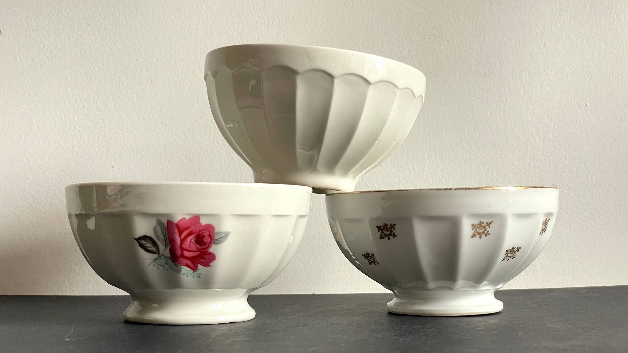 BOWLS Ceramic Pink and Gold VINTAGE