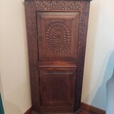 Walnut corner cabinet (notch)