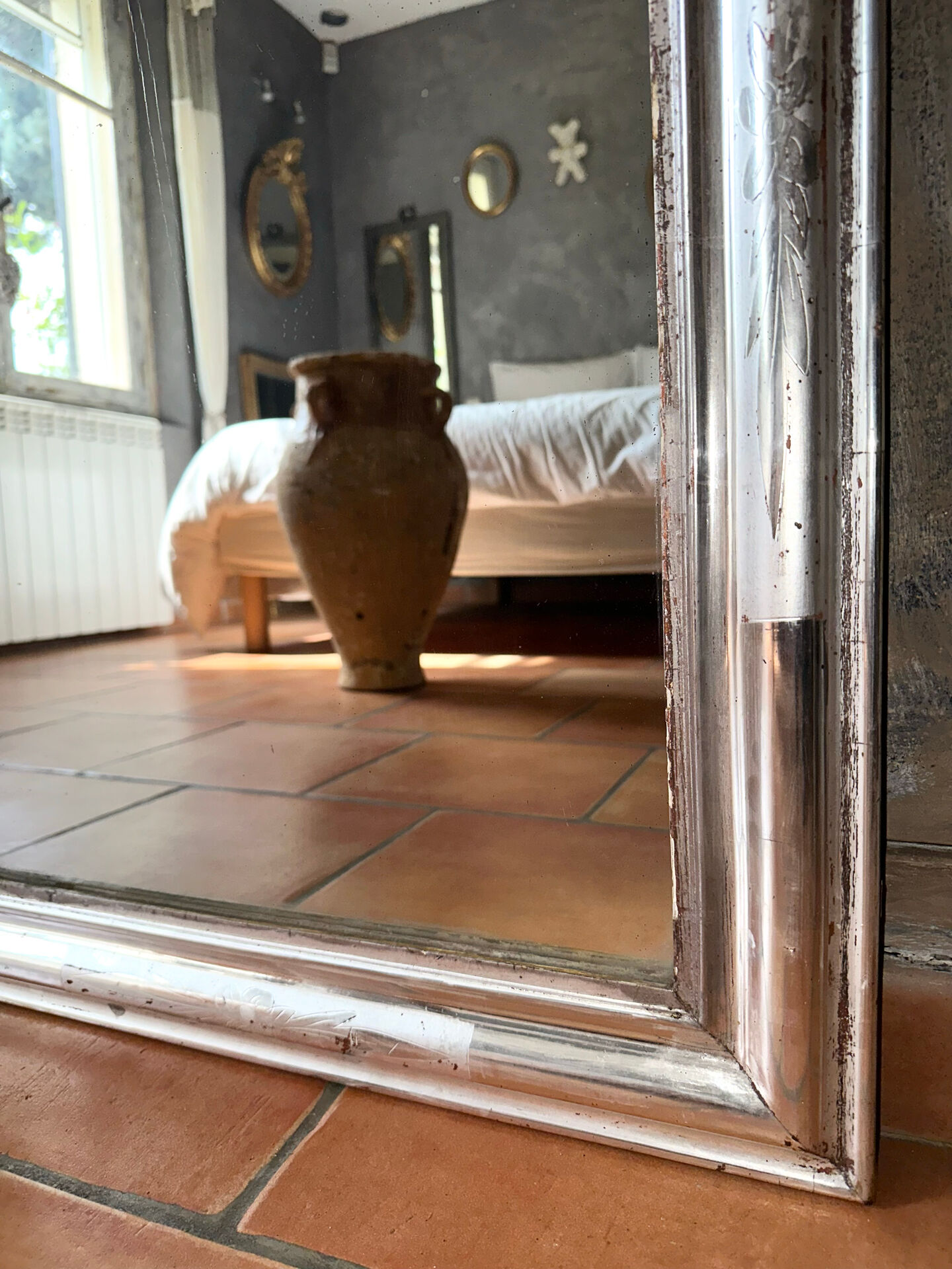 Miroir Louis-Philippe ancien en feuille d’argent, XIXème