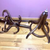 Coat rack on curved wooden stand, Baumann or Thonet style parrot