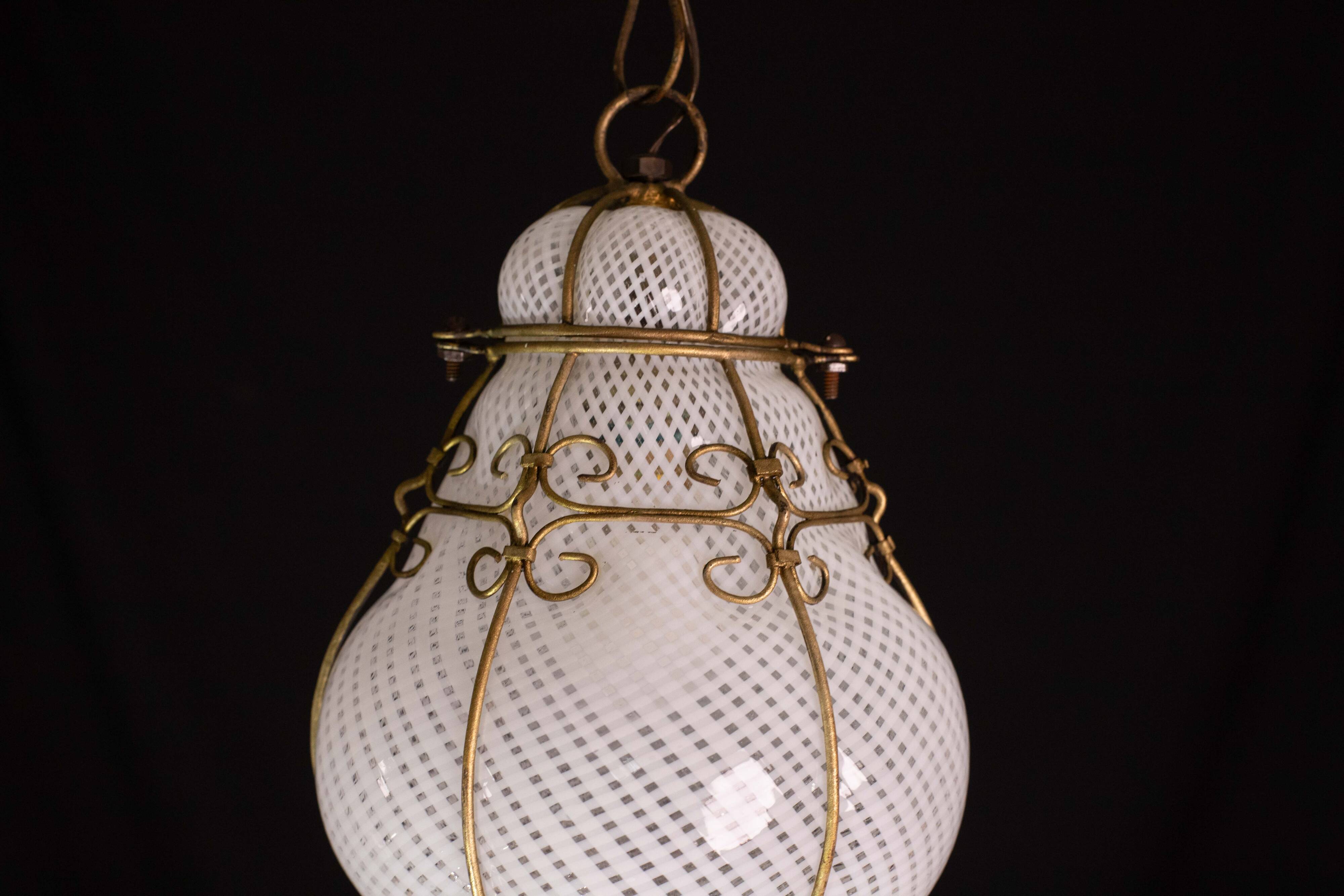 Extraordinary Venetian Lantern in Murano Reticello Glass, 1940s