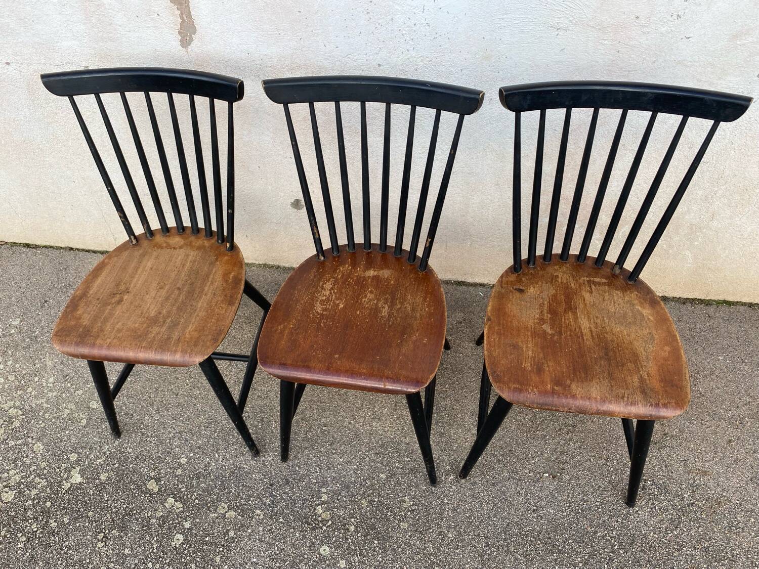 Trio of tapiovaara style chairs