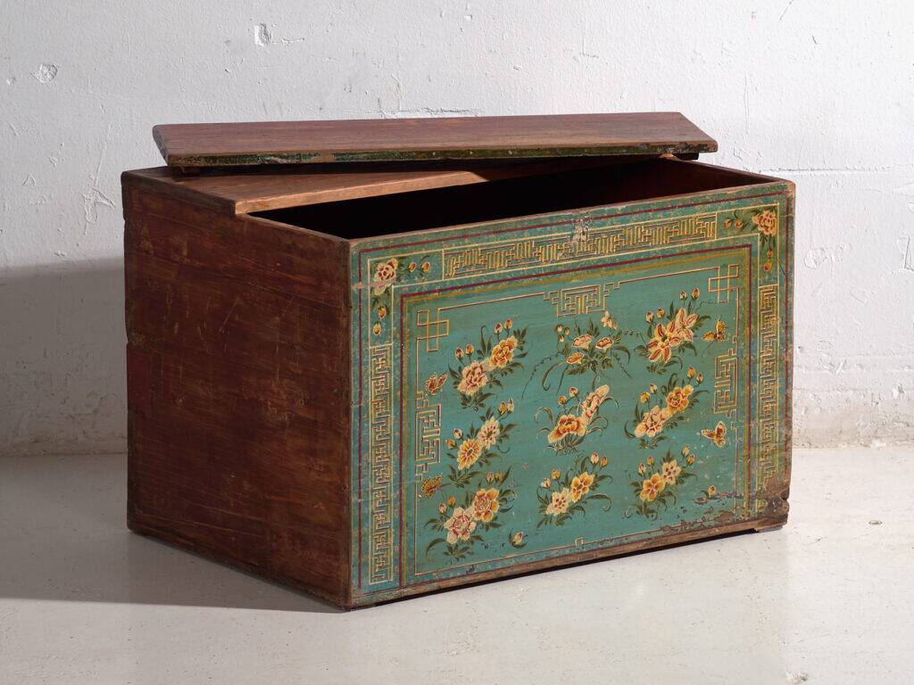 Antique Chinese pine wood chest – China, circa 1930