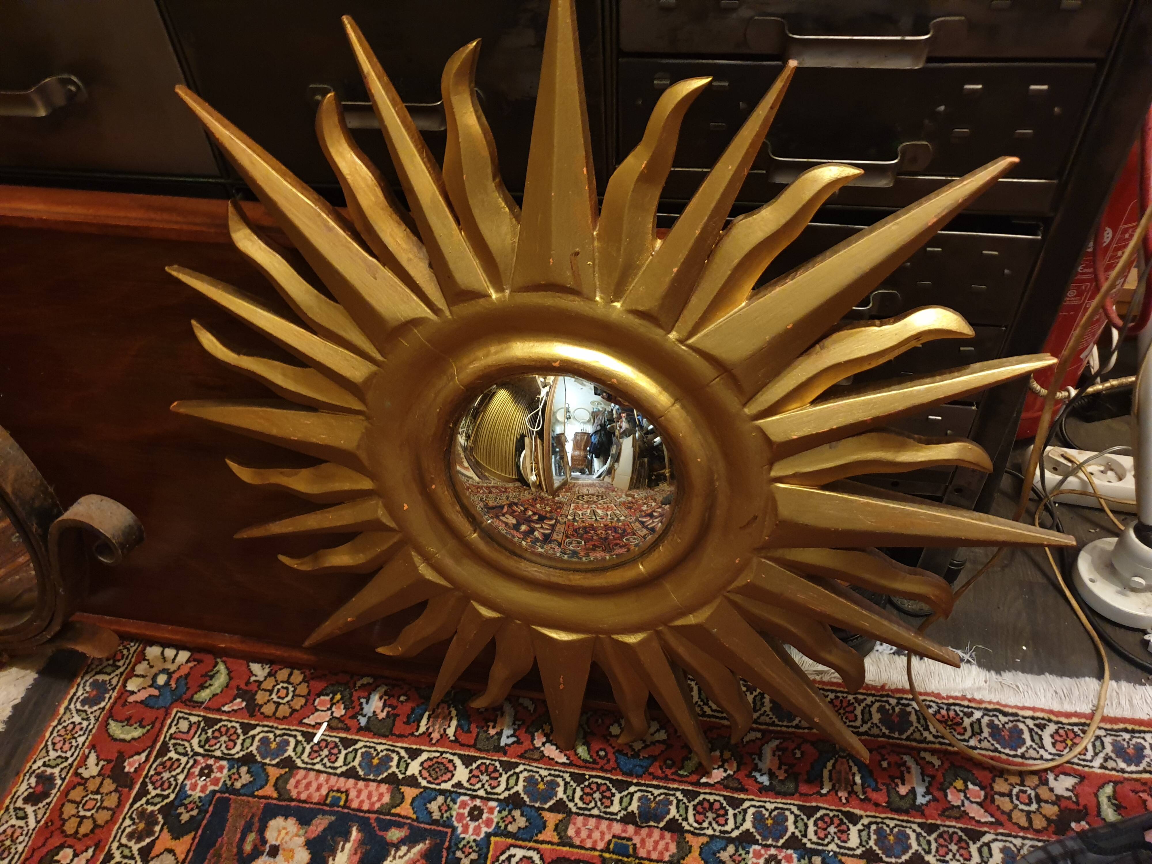Seventies witch mirror