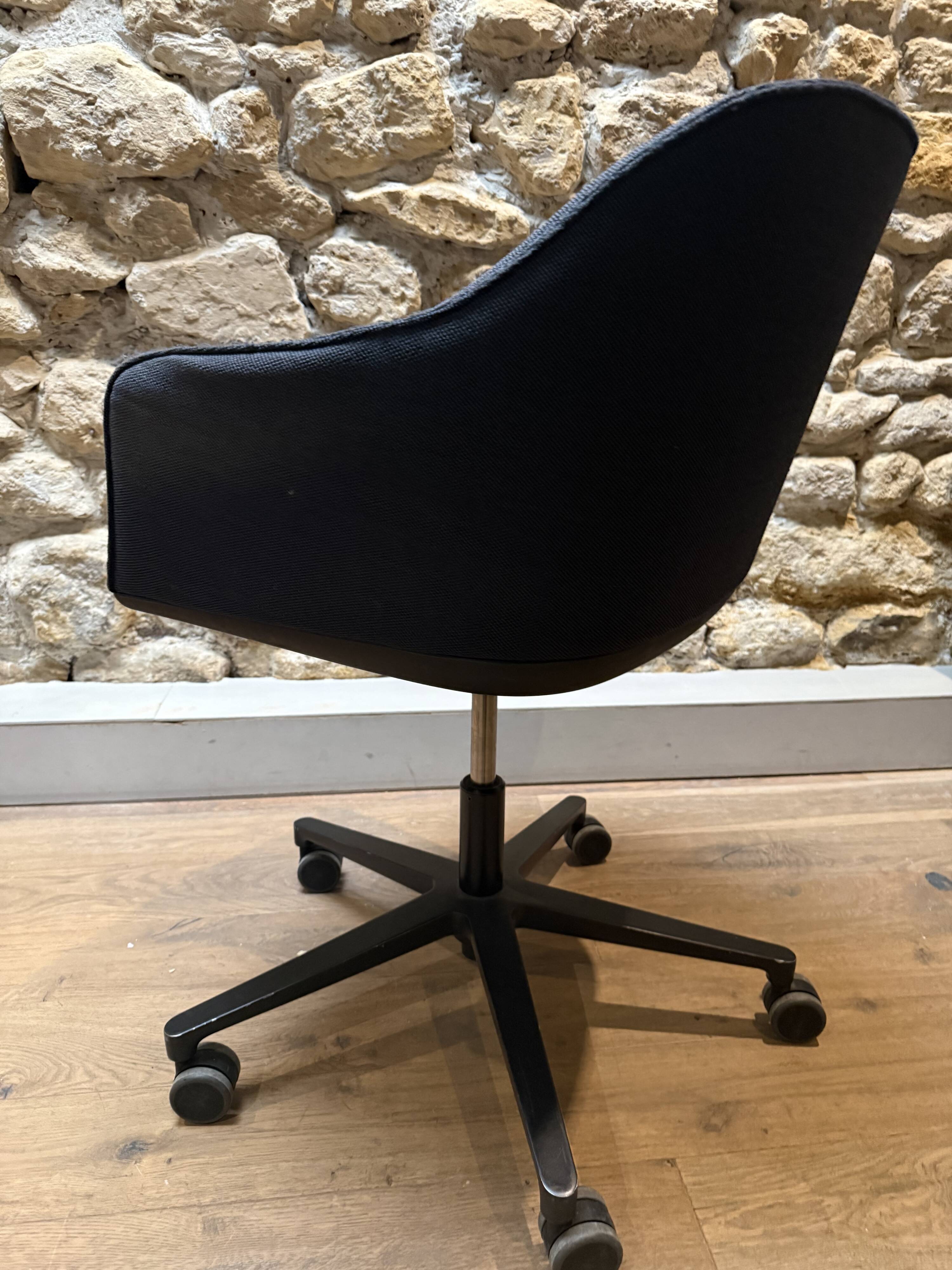 Softshell office chair Ronan & Erwan Bouroullec