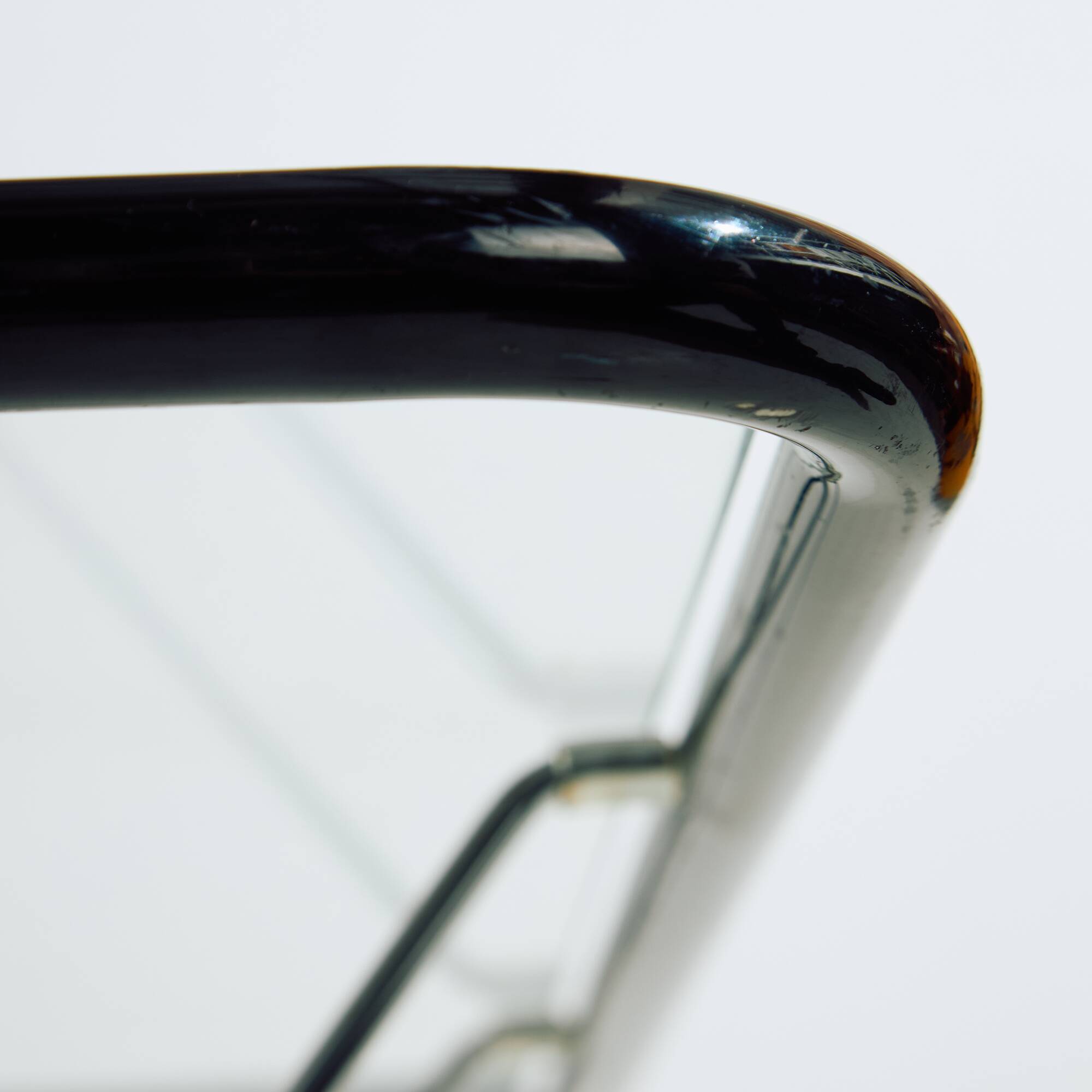 MK10078 Metal and glass coffee table by Niels Bendtsen