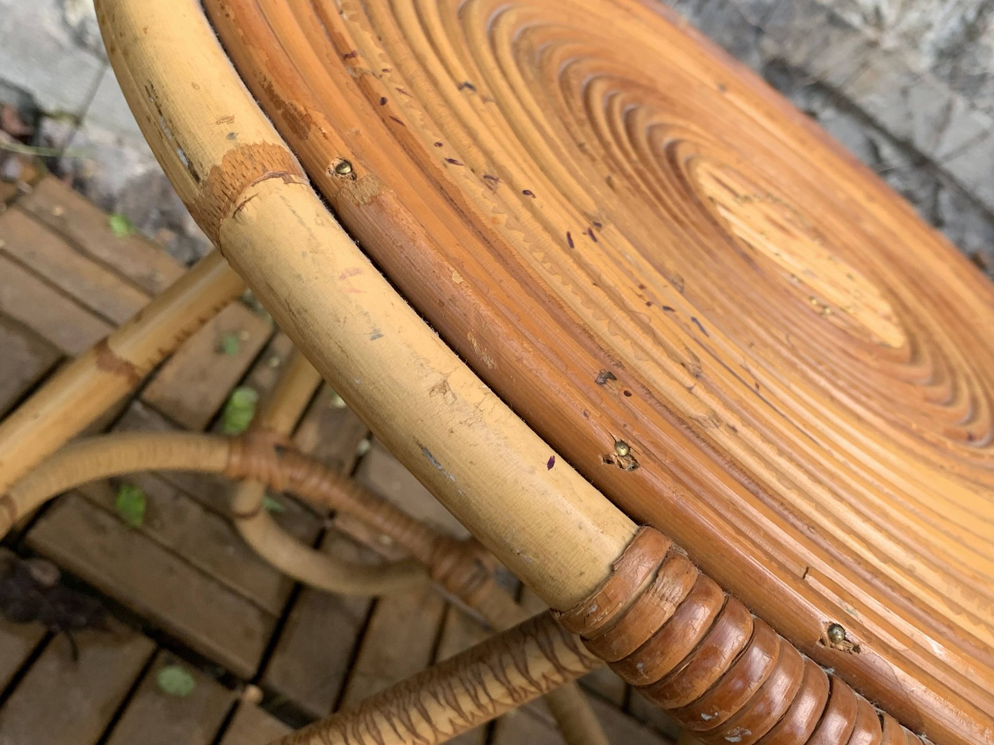 Pair of tripod coffee tables in rattan from the 1950s.