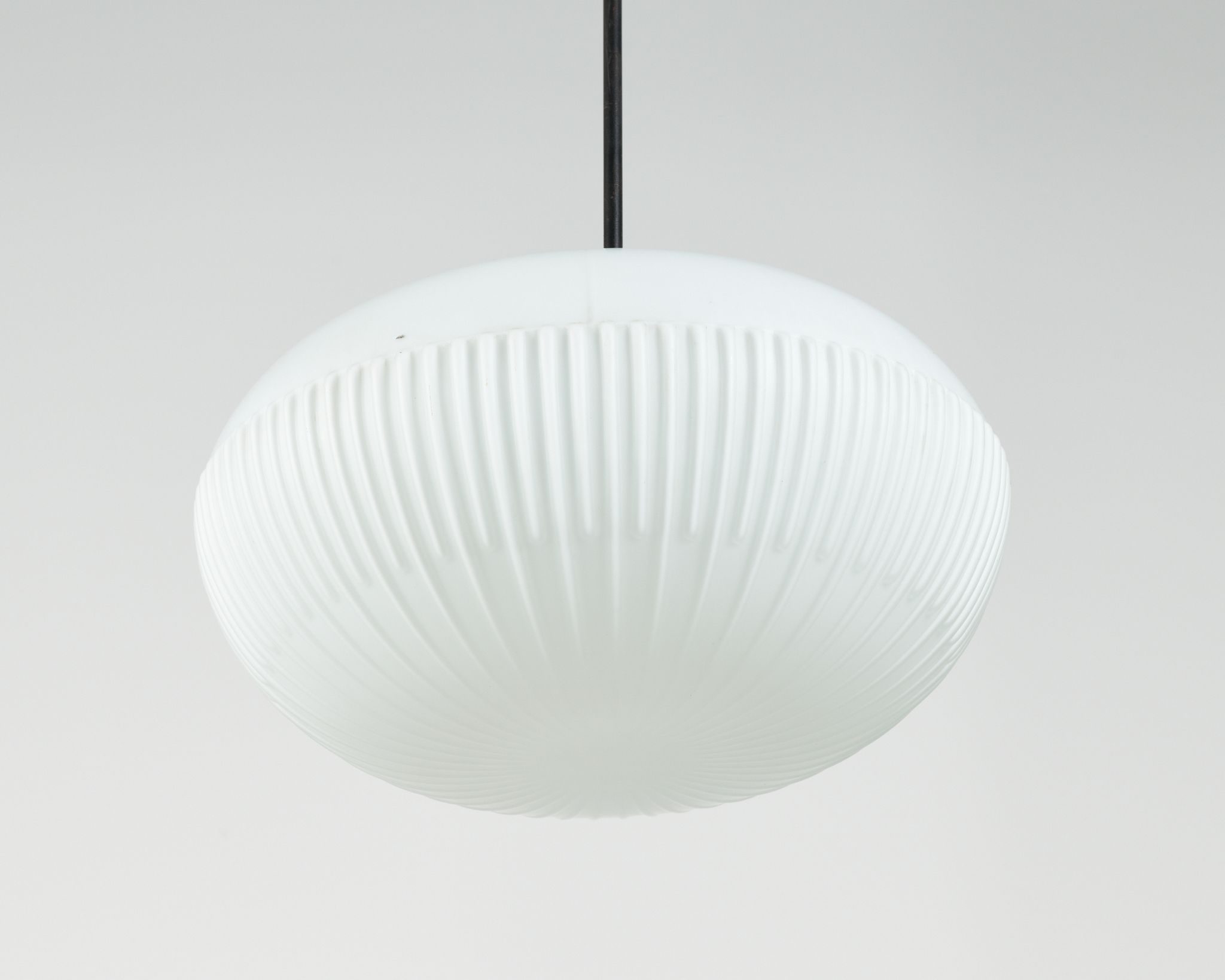 Suspension en verre Oopaline par Napako années 60