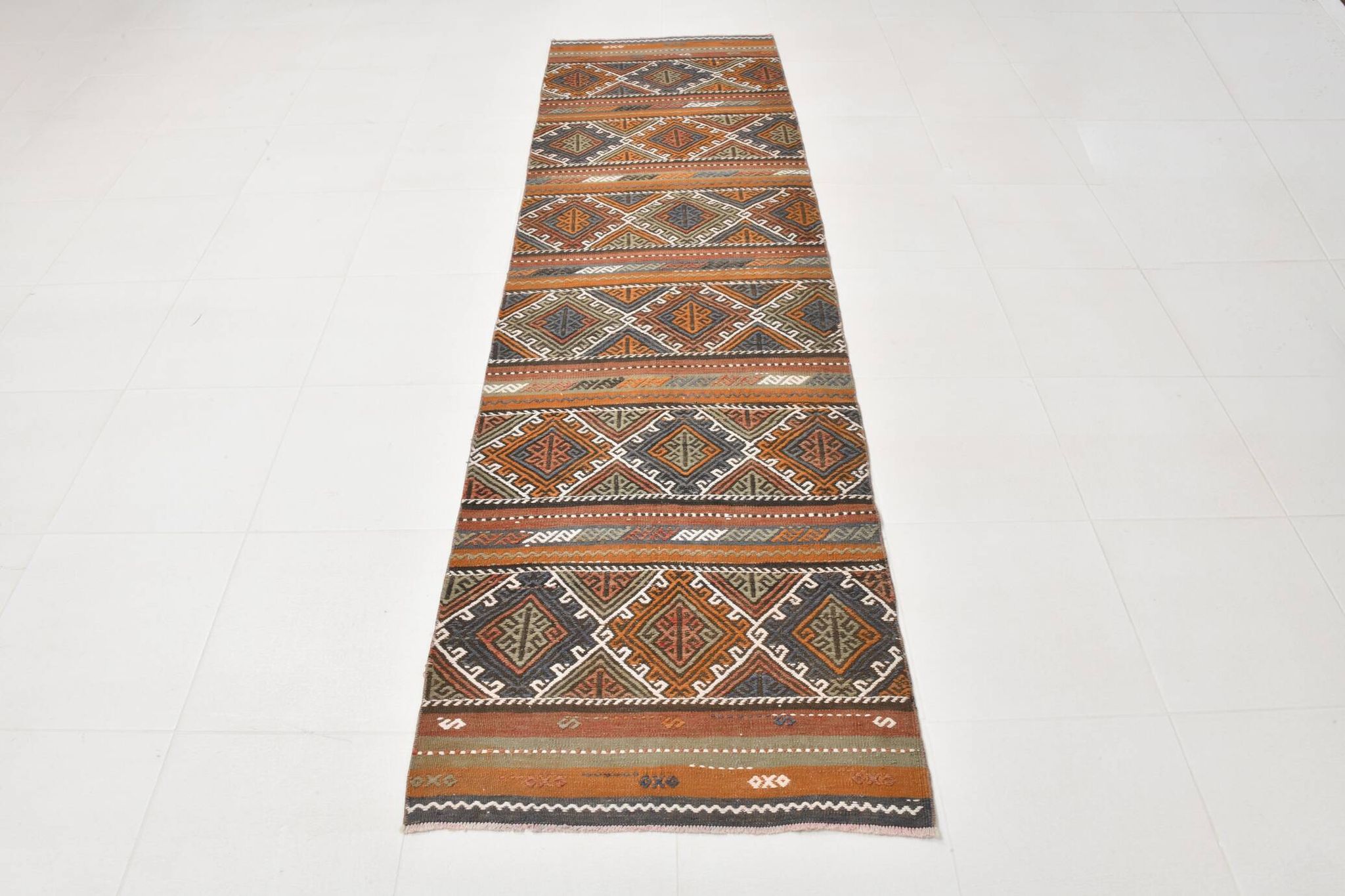 Tapis Kilim persan rouge et vert 3x9, 81x279 cm