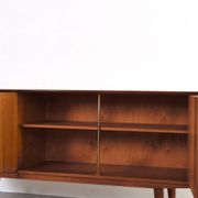 Buffet en teck du milieu du siècle par Fredrik A. Kayser, Norvège, années 1960.