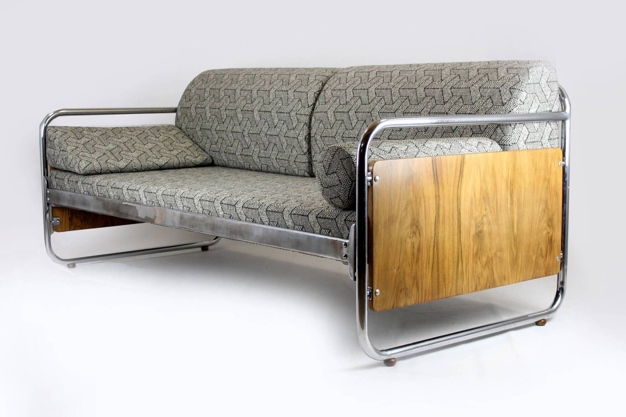 Restored Bauhaus Tubular Steel and Chrome Sofa, Czechoslovakia, 1940s