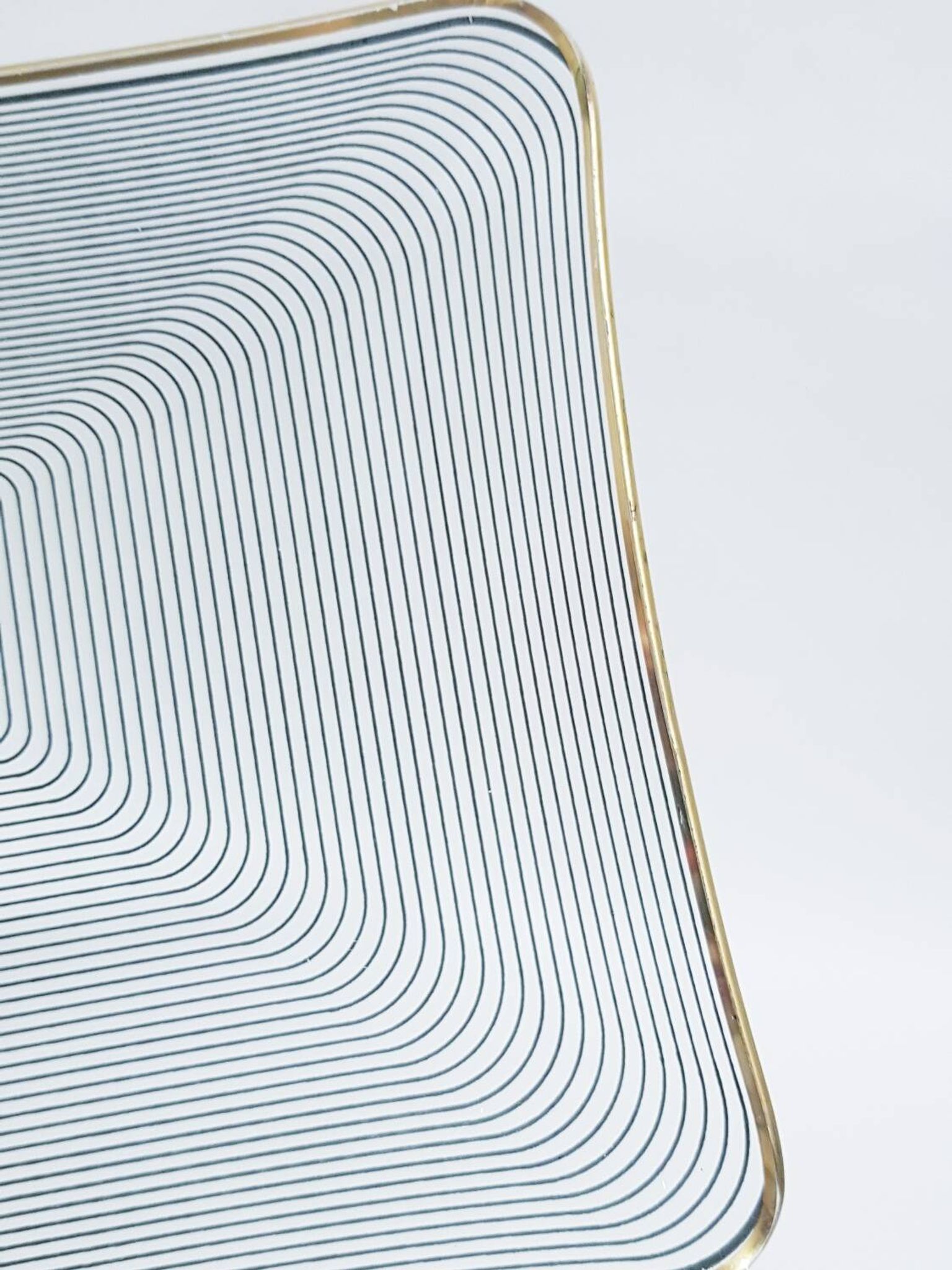 Plat op art en verre de Lausitzer