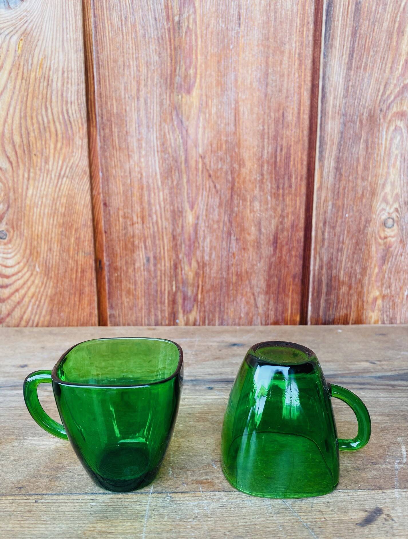 6 vintage Vereco coffee cups