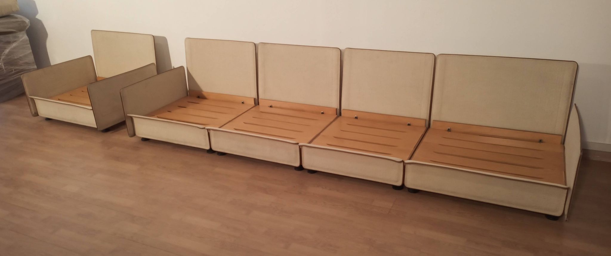 Canapé modulable de Riccardo Arbizzoni pour Zanotta 1978. Modèle Redifiori lot de 5