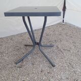 Table et deux chaises pliante