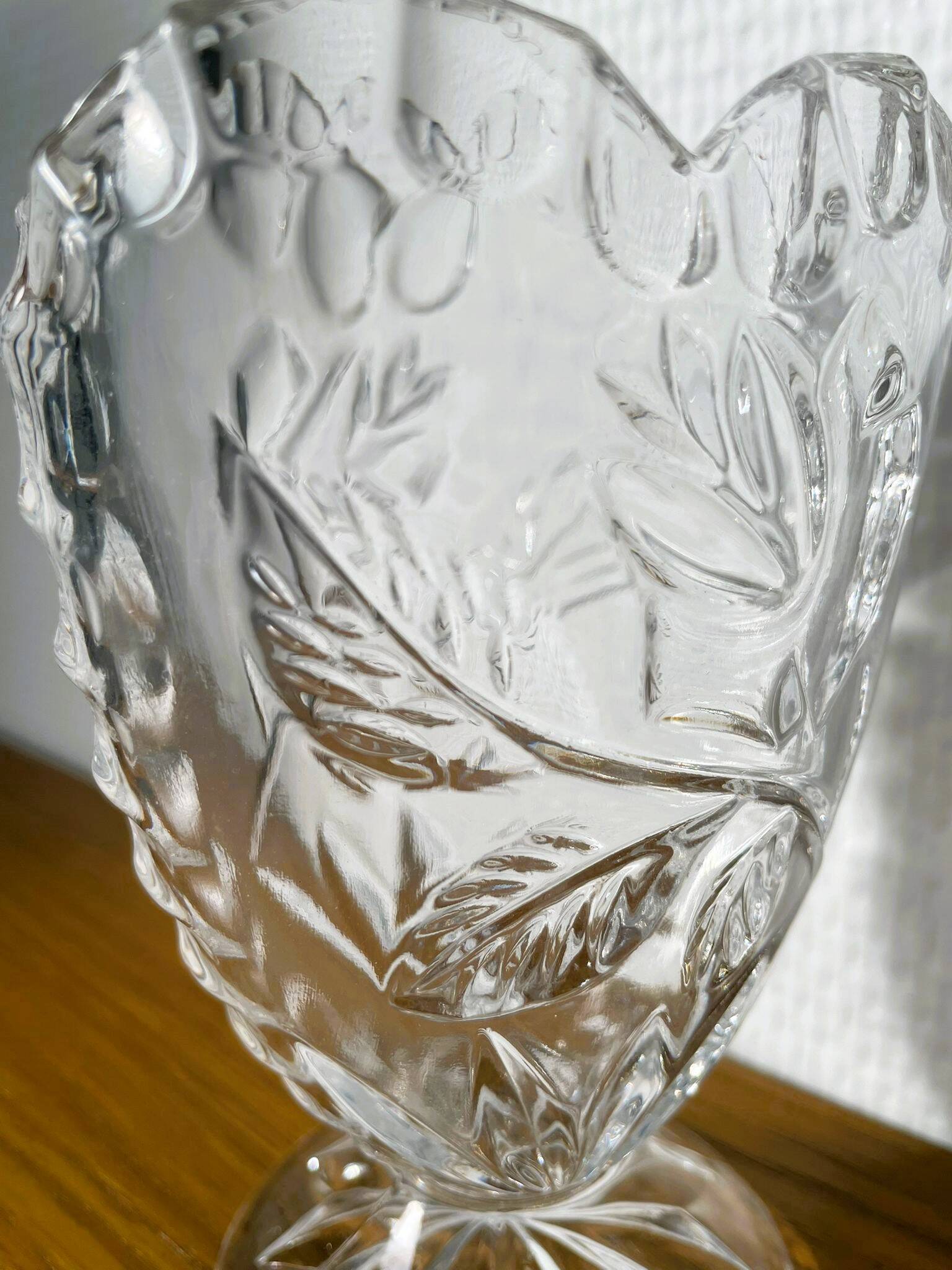 Vase allemand en cristal et forme de cœur
