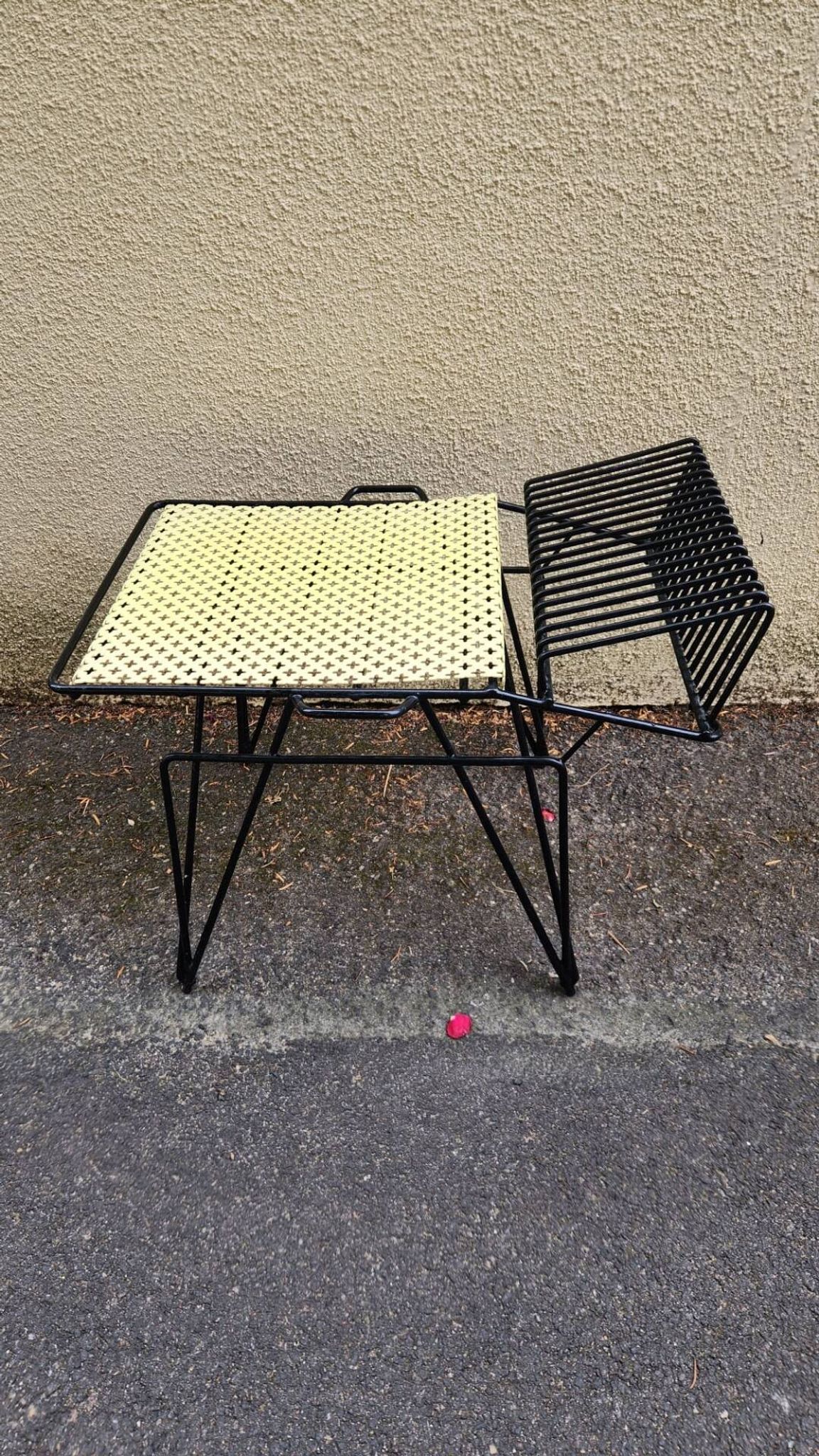 Side table / Magazine rack in the style of Mathieu Matégot - Vintage design